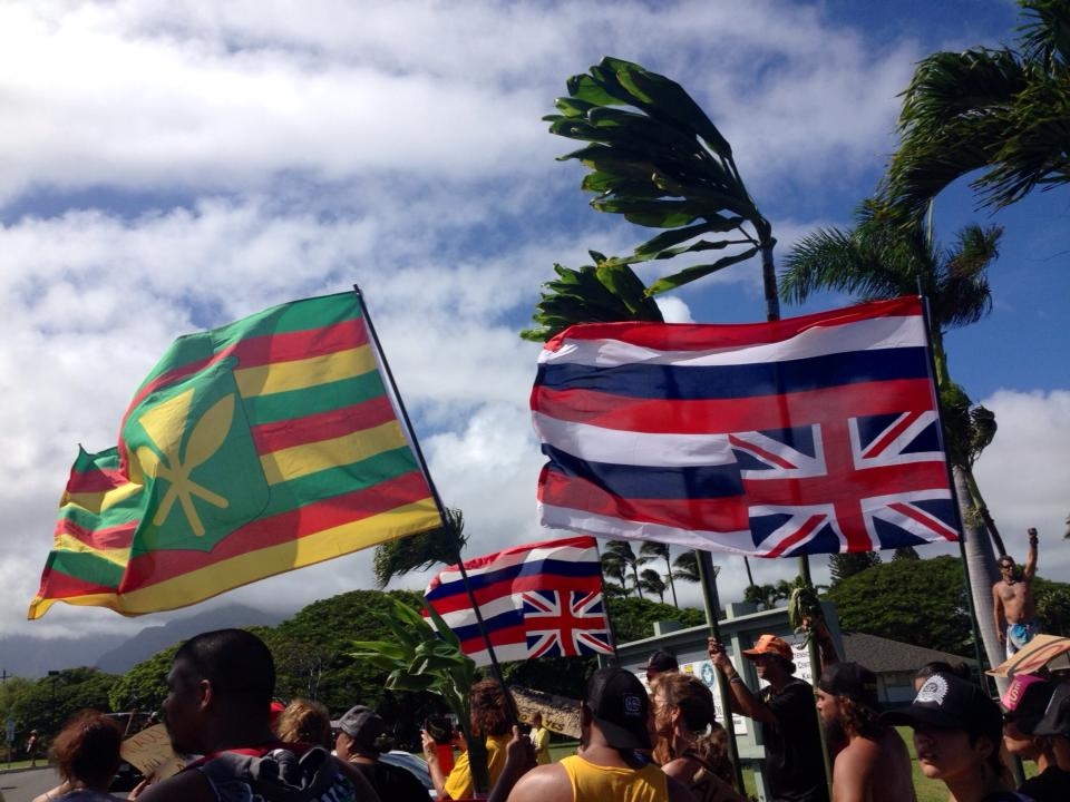 Sovereign alliance of the People, for the land. Solidarity. 