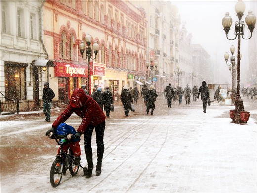 Arbat street, Moscow. Nothing can't stop Russians!