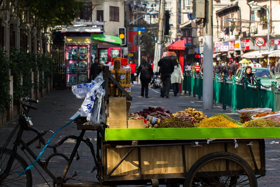 3 wheels, colors and life.