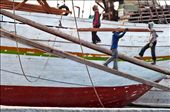 The Sunda Kelapa harbor (Jakarta) is almost unchanged over the centuries and the longshoremen unload the ships still by arms and hand trucks.
The work is hard especially under the midday sun and the risk of accidents is always around the corner.: by workinindonesia, Views[976]
