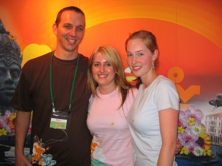 Phil - a thorn between two roses!