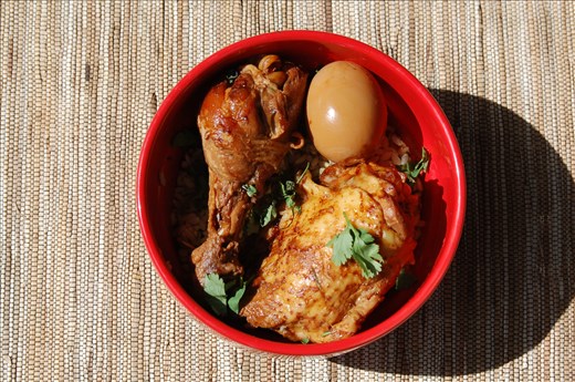 Soy sauce chicken and eggs