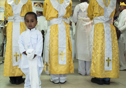 children plays while the others dance