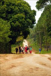 'school's out' - meeting a bunch of curious children in the middle of nowhere : by zackedy, Views[374]
