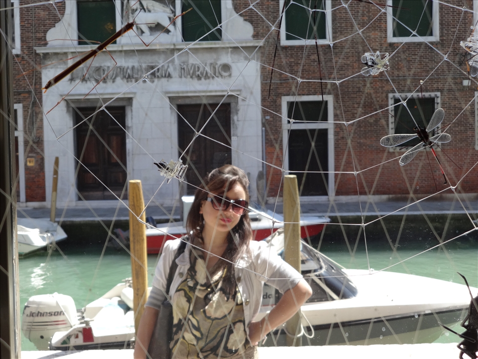 she tells her to stand too behind the glass