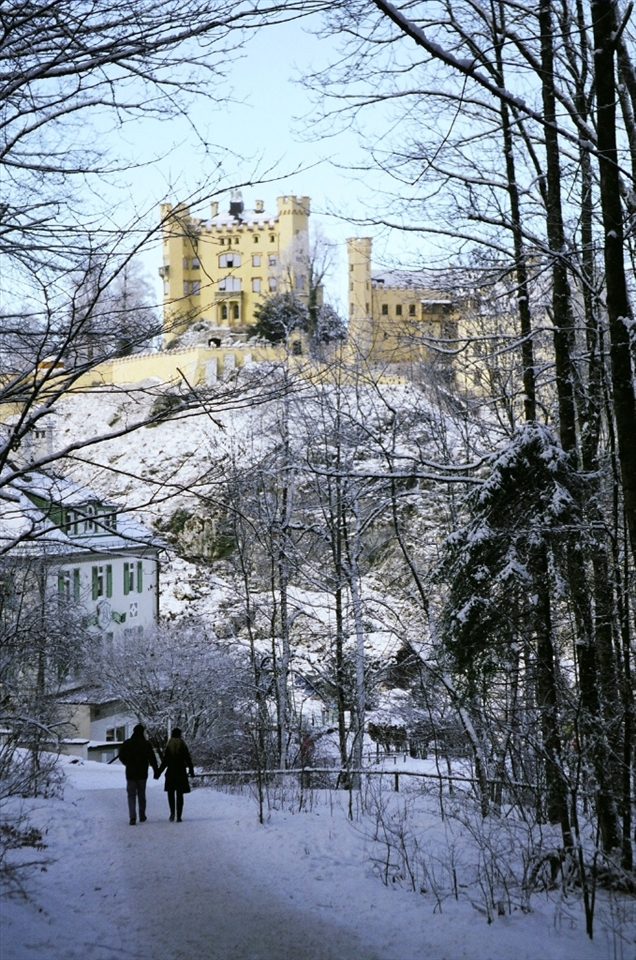 Romance, a walk and a Castle.