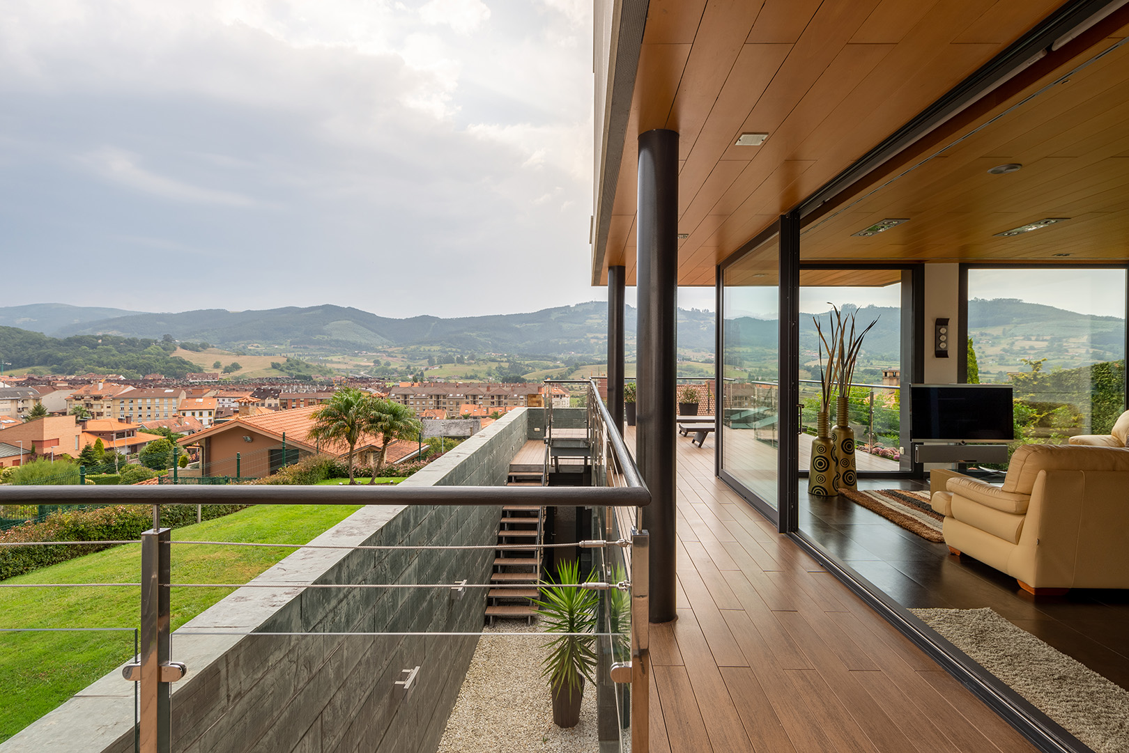 Privileged Views – Villaviciosa CASA FM by T2 Arquitectos