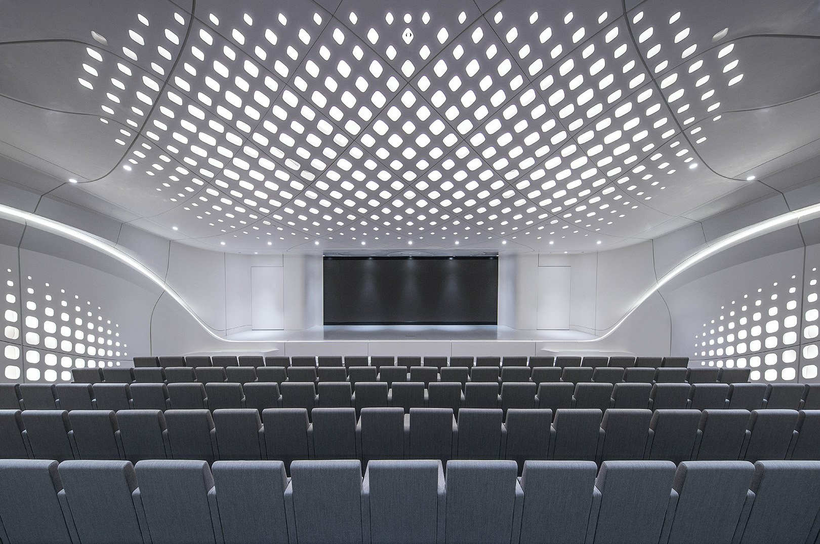 Sustainable Innovation – The Headquarters of BEEAH Group by Zaha Hadid Architect