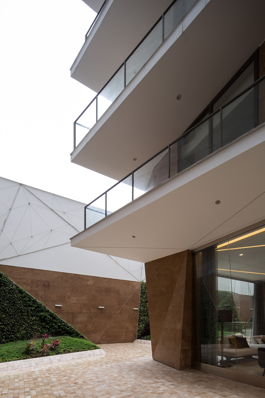 Cultural Sophistication – AVA 159 The Miraflores Project by Marsino