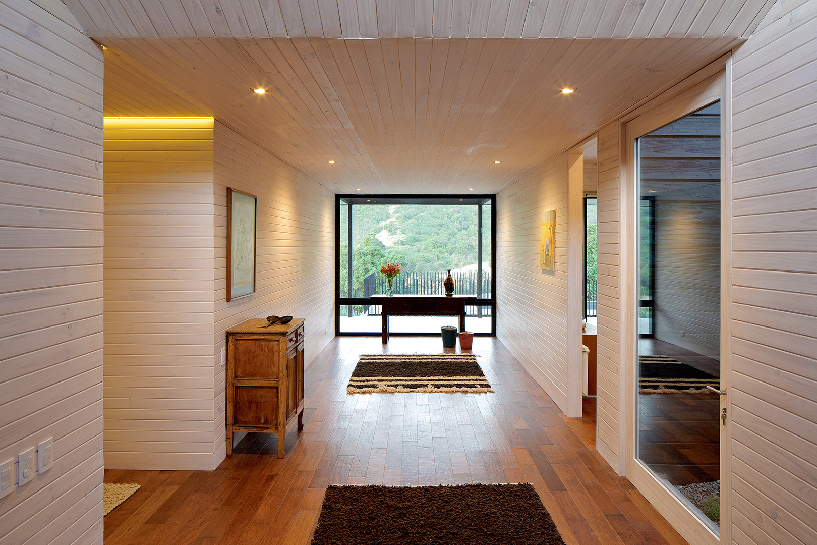 Redefining Traditional Architecture – Modern Elegance in Chile by Gonzalo Mardones