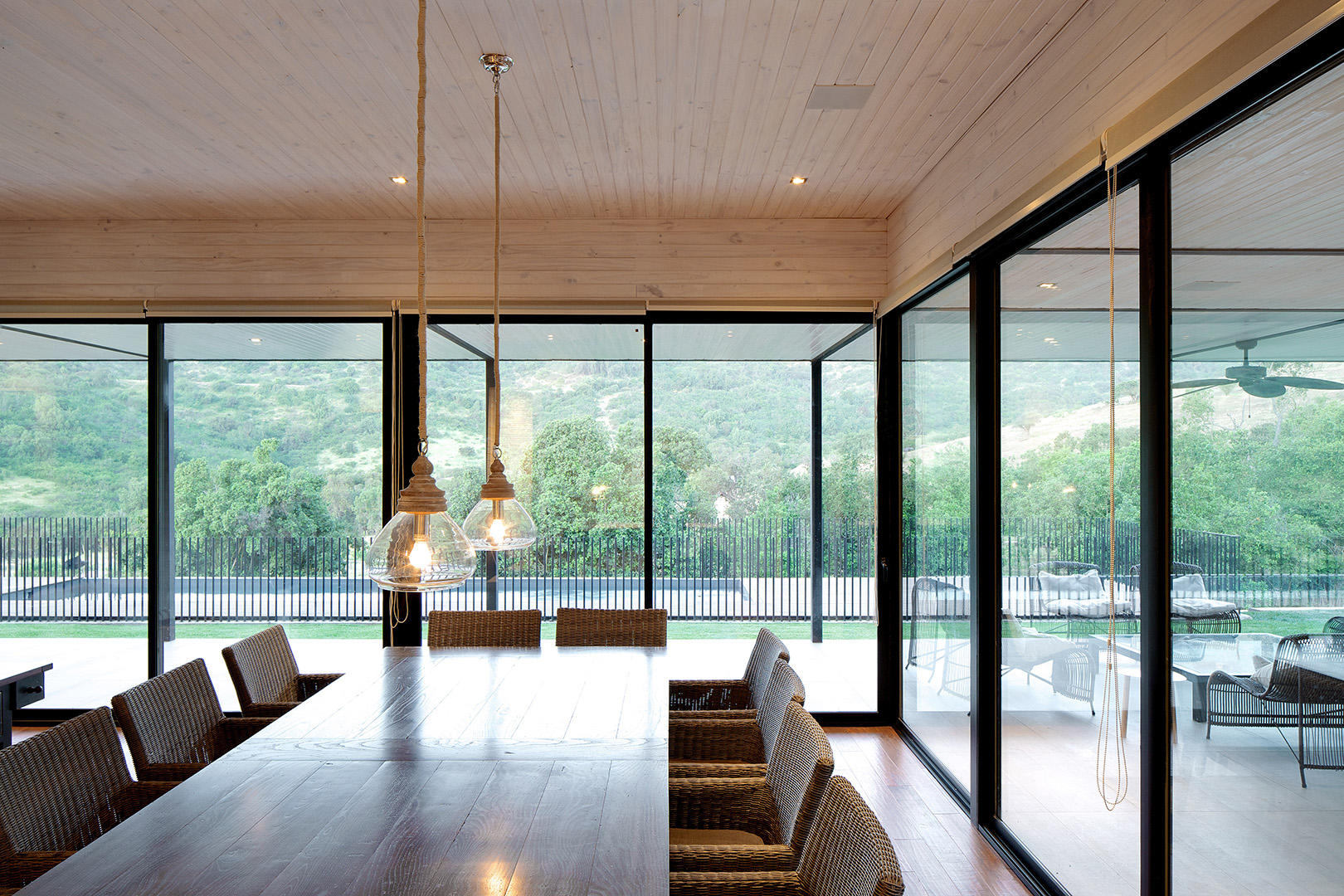 Redefining Traditional Architecture – Modern Elegance in Chile by Gonzalo Mardones