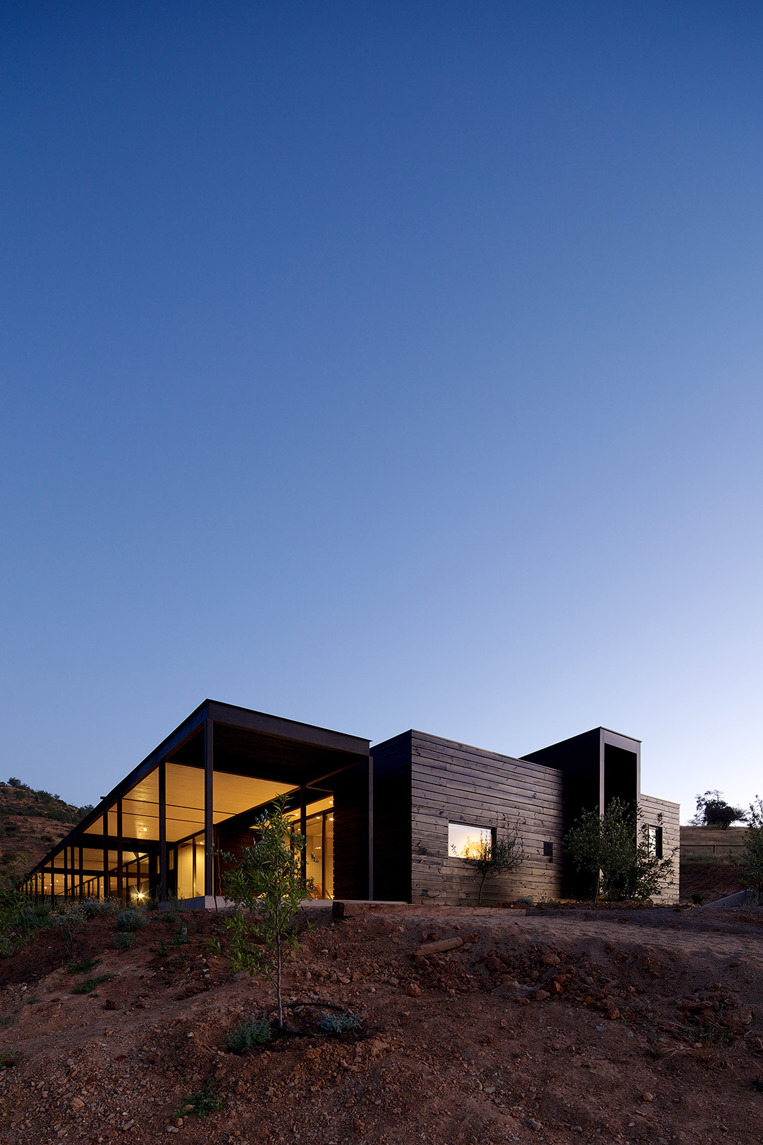 Redefining Traditional Architecture – Modern Elegance in Chile by Gonzalo Mardones