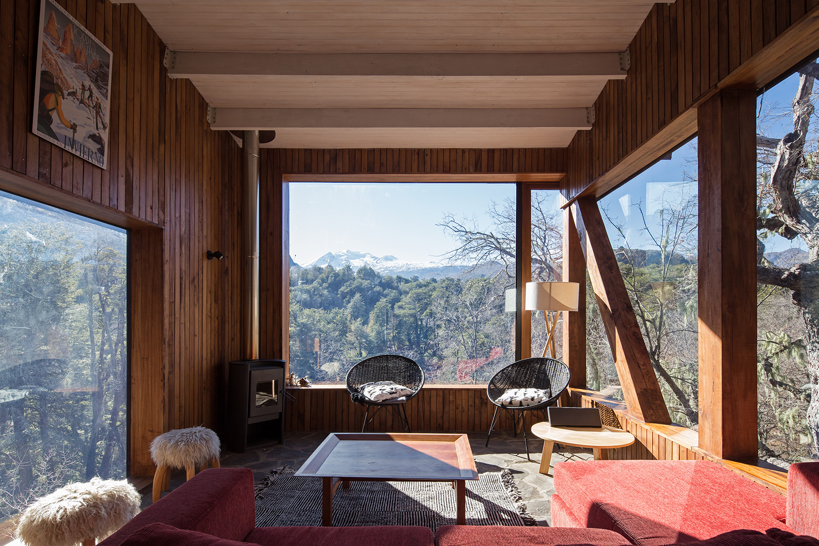 A Symphony of Nature – Dacha Retreat by DRAA