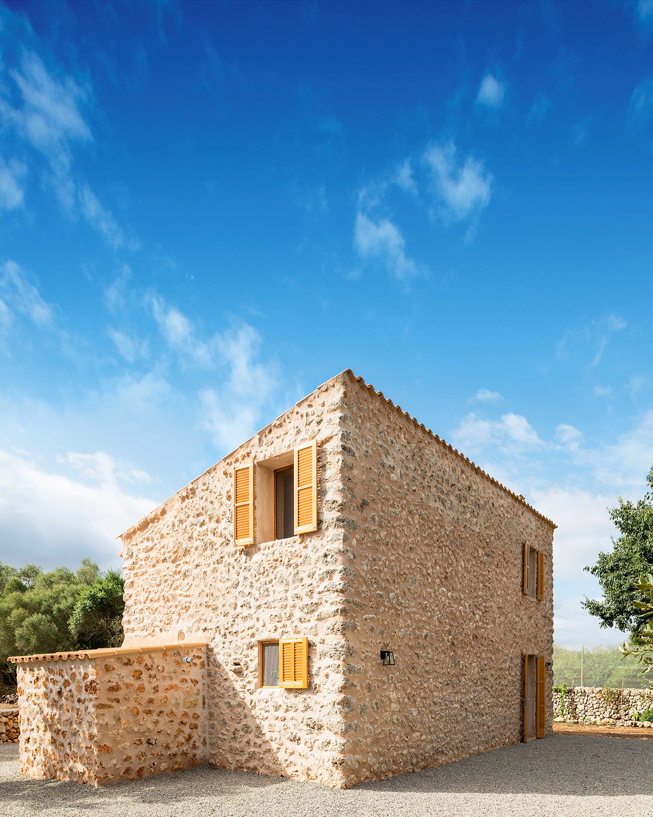 A Self-Sufficient Retreat – Ca na Joaneta by Different Desing