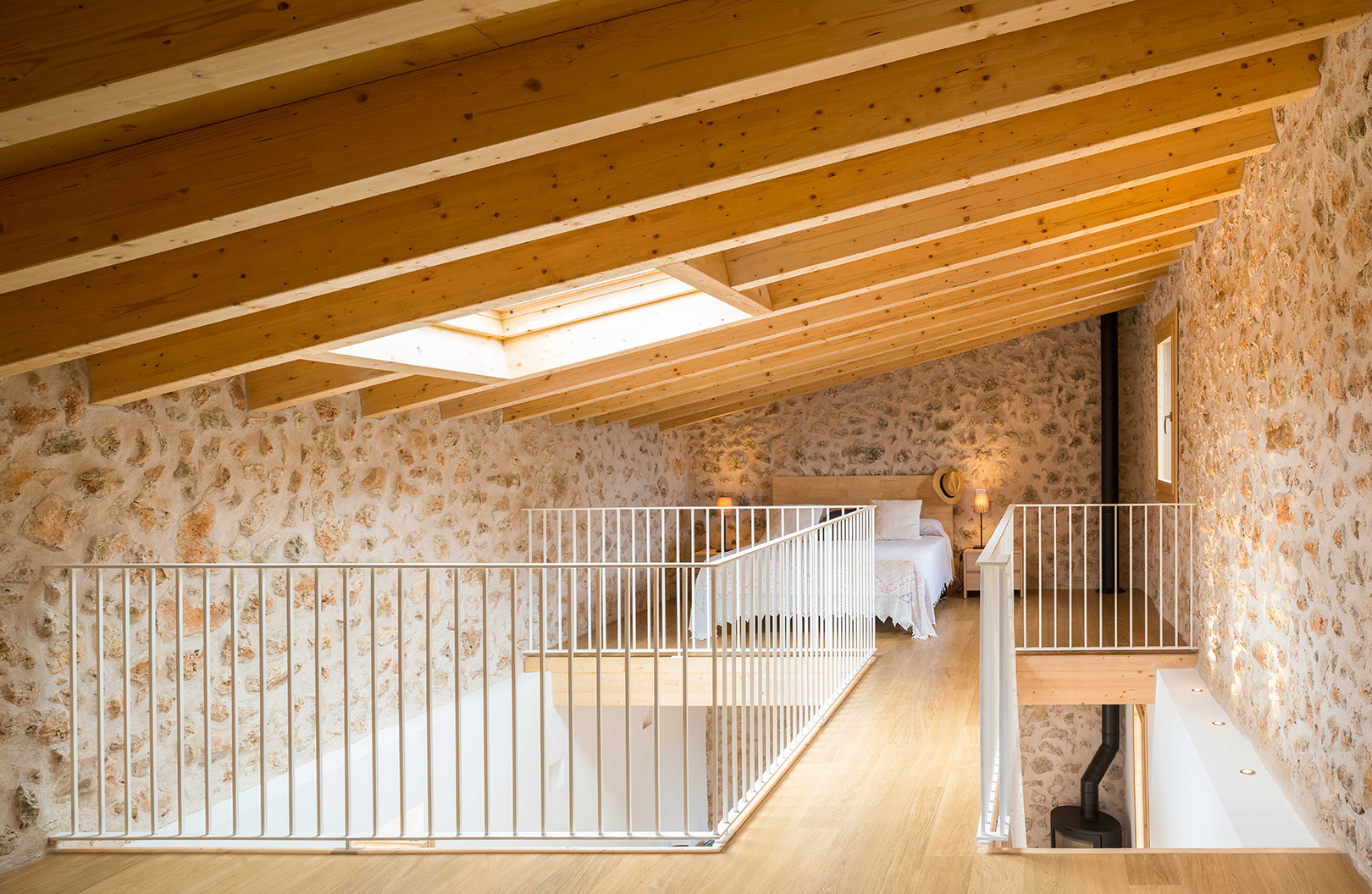 A Self-Sufficient Retreat – Ca na Joaneta by Different Desing