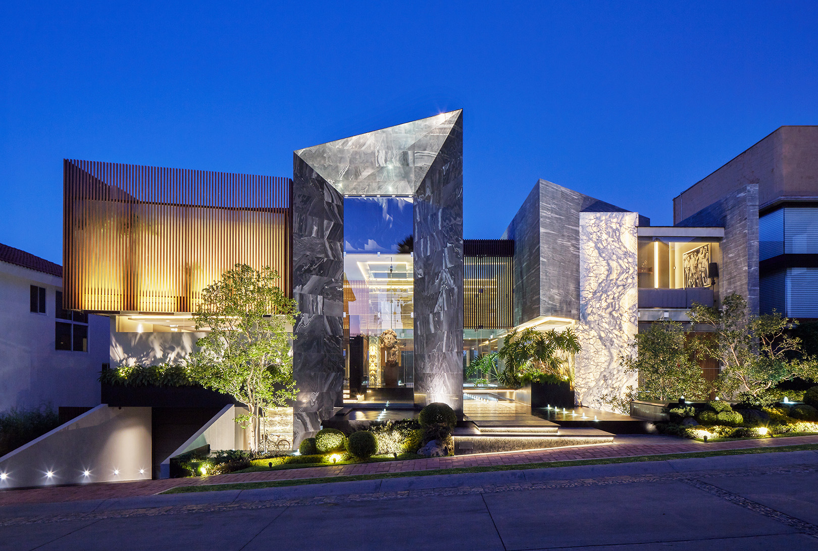 Redefining Traditional Mexican Architecture – Vista Clara House Modern Elegance by Fernando Cibrian