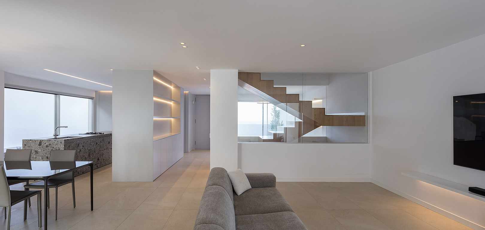 Luminous Living – Casa SERMA by PUERTA35 Arquitectura