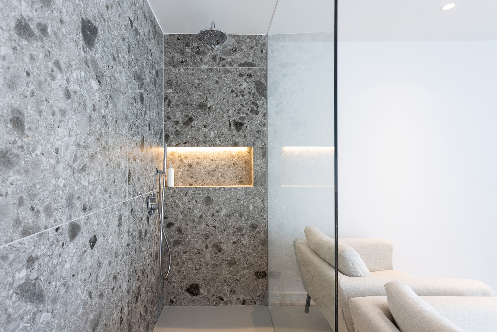 Embracing Nature – Casa SOROA by Puerta35 Arquitectura