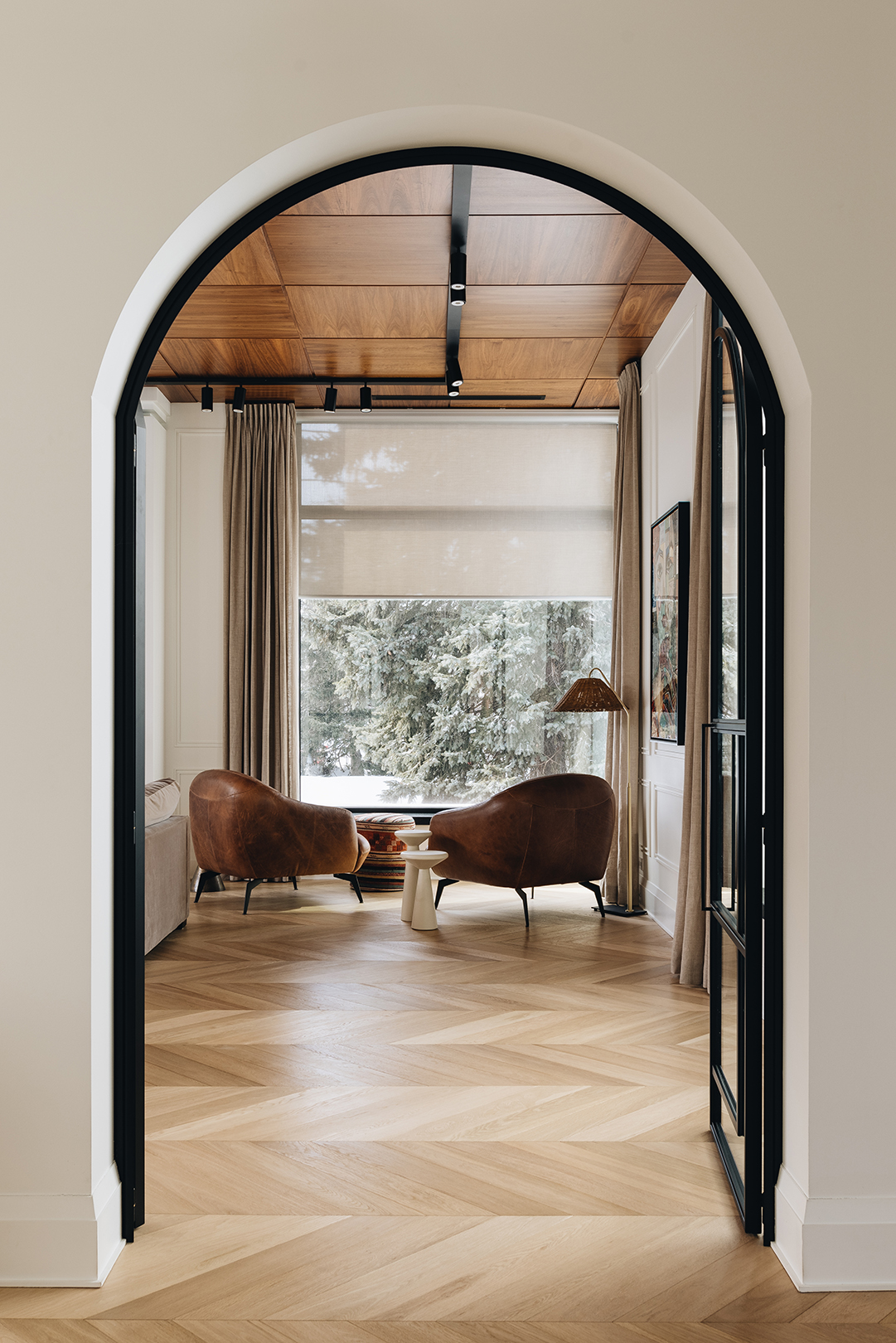 A Timeless Fusion – Le Paris St-Lambert by Erik Maille Design