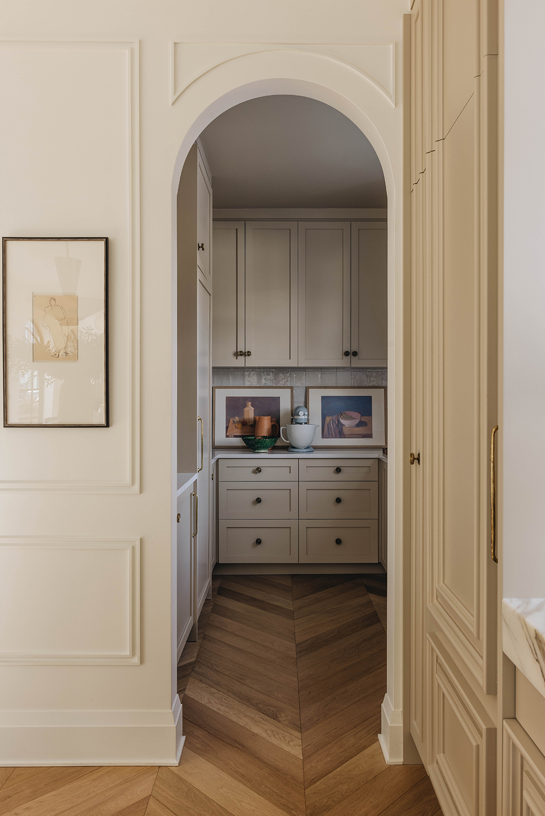 A Timeless Fusion – Le Paris St-Lambert by Erik Maille Design