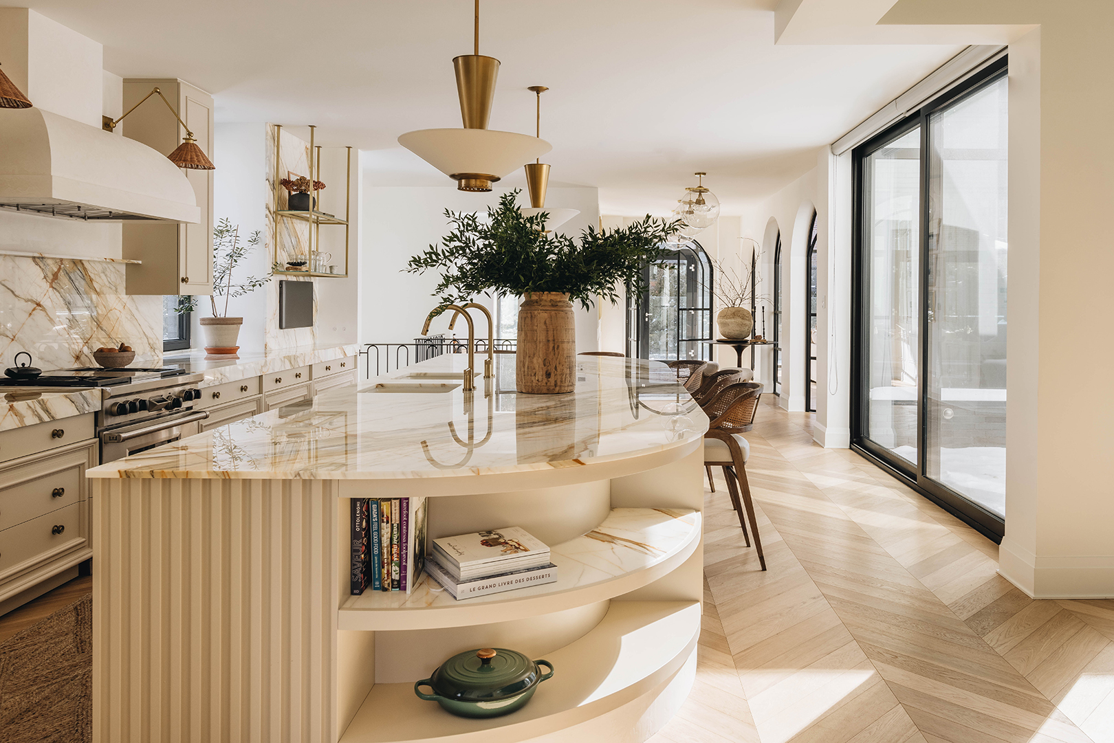 A Timeless Fusion – Le Paris St-Lambert by Erik Maille Design
