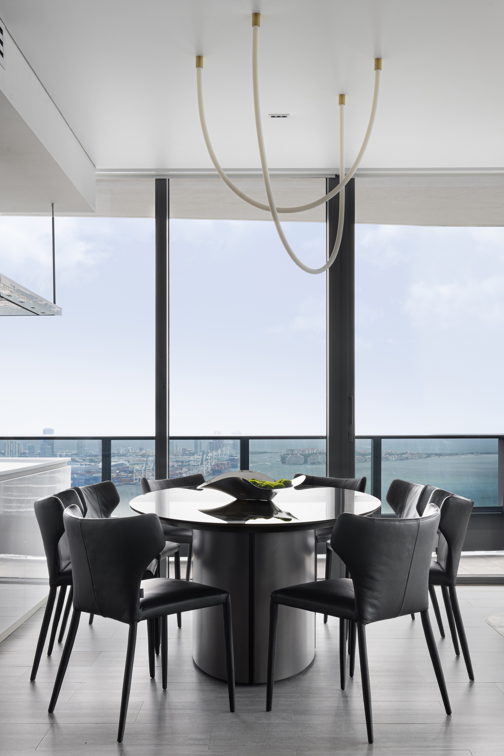 Dialogue of Light and Reflection – NR Residence by Nar Design Studio