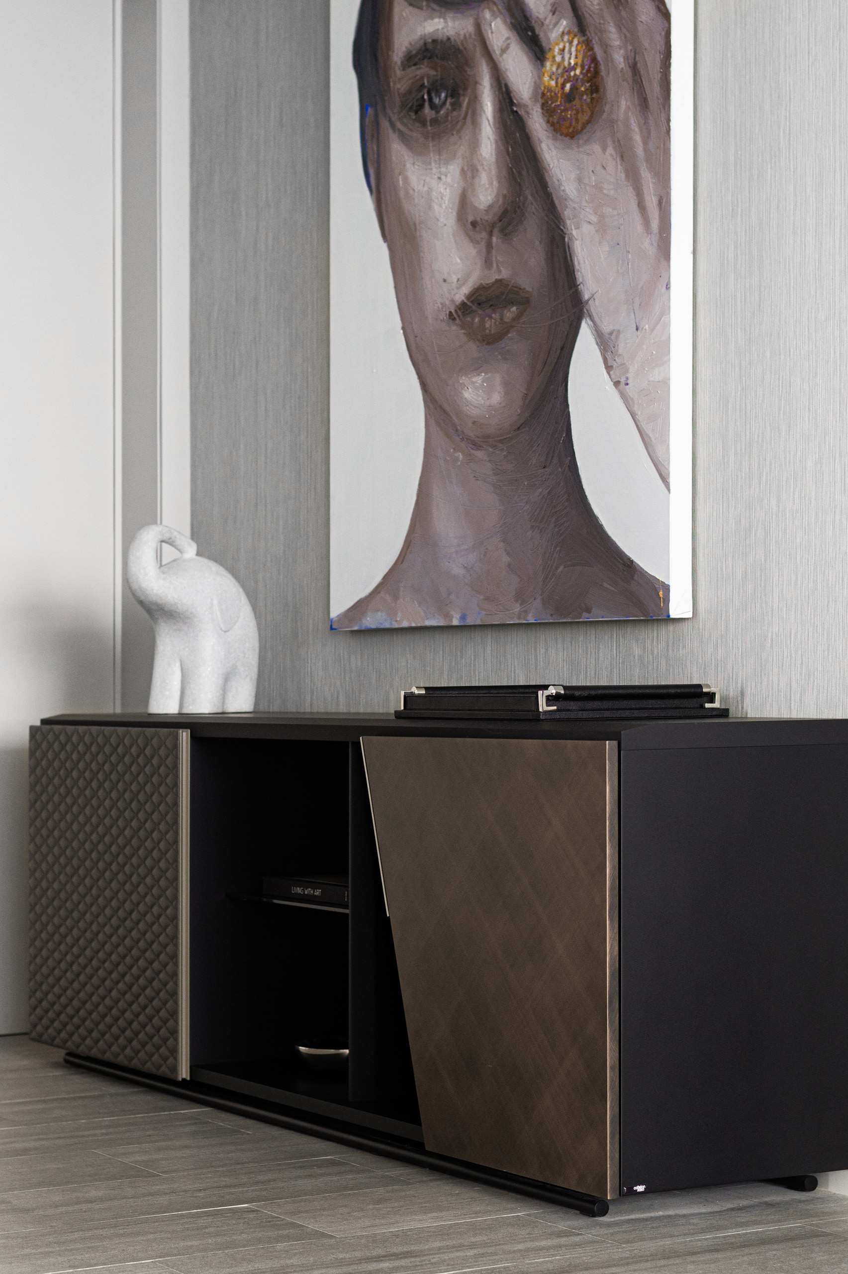 Dialogue of Light and Reflection – NR Residence by Nar Design Studio