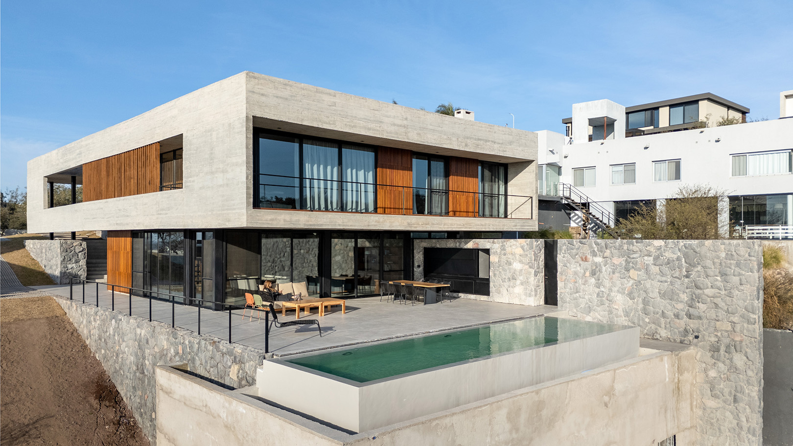 Strategic Extrusion – CASA CGFR by LN Arquitectura
