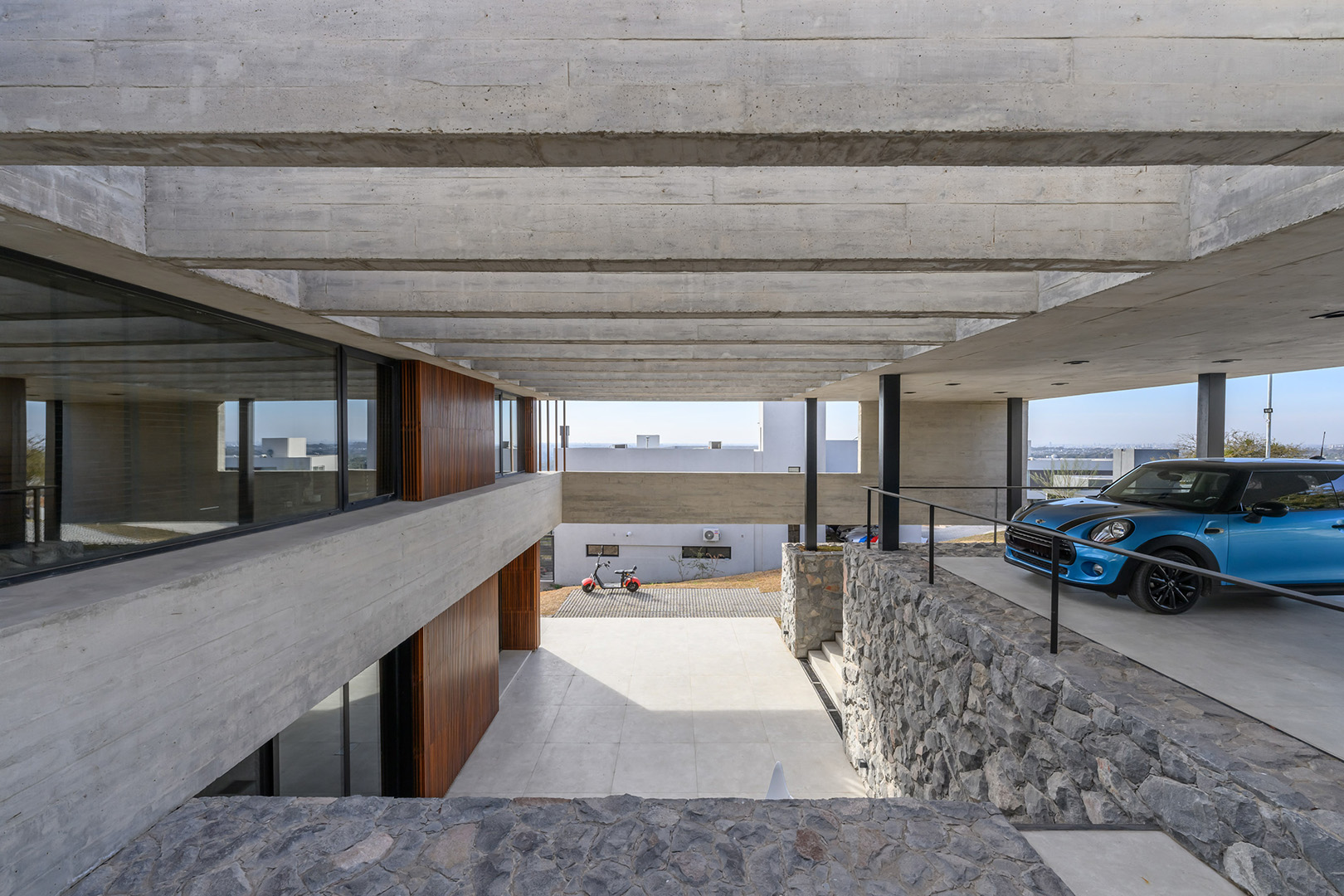 Strategic Extrusion – CASA CGFR by LN Arquitectura