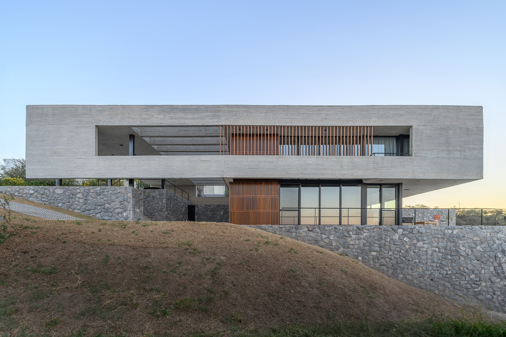 Strategic Extrusion – CASA CGFR by LN Arquitectura