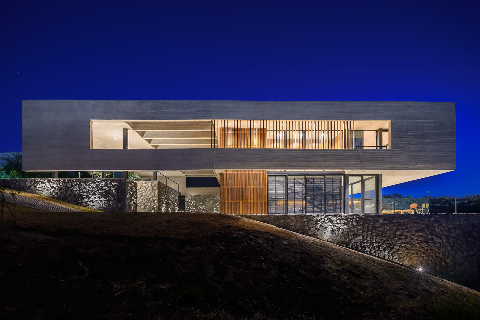 Strategic Extrusion – CASA CGFR by LN Arquitectura