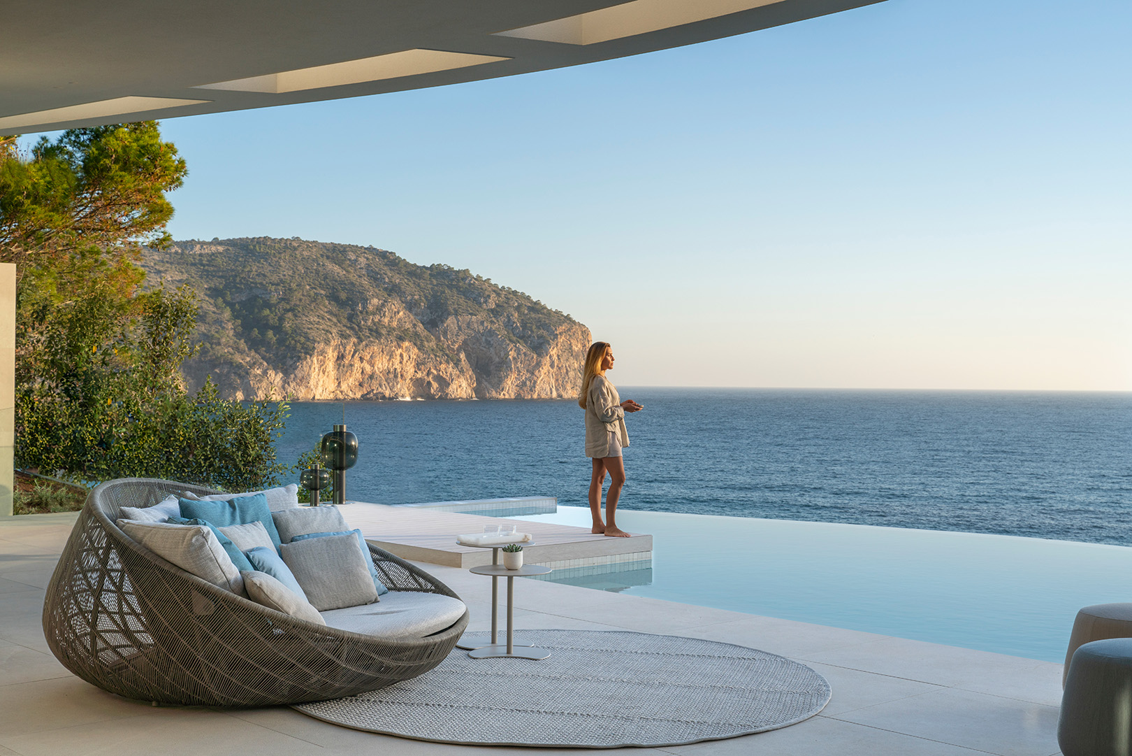 Whispers of Coastal Serenity – Villa Echoes by Mathias Koester