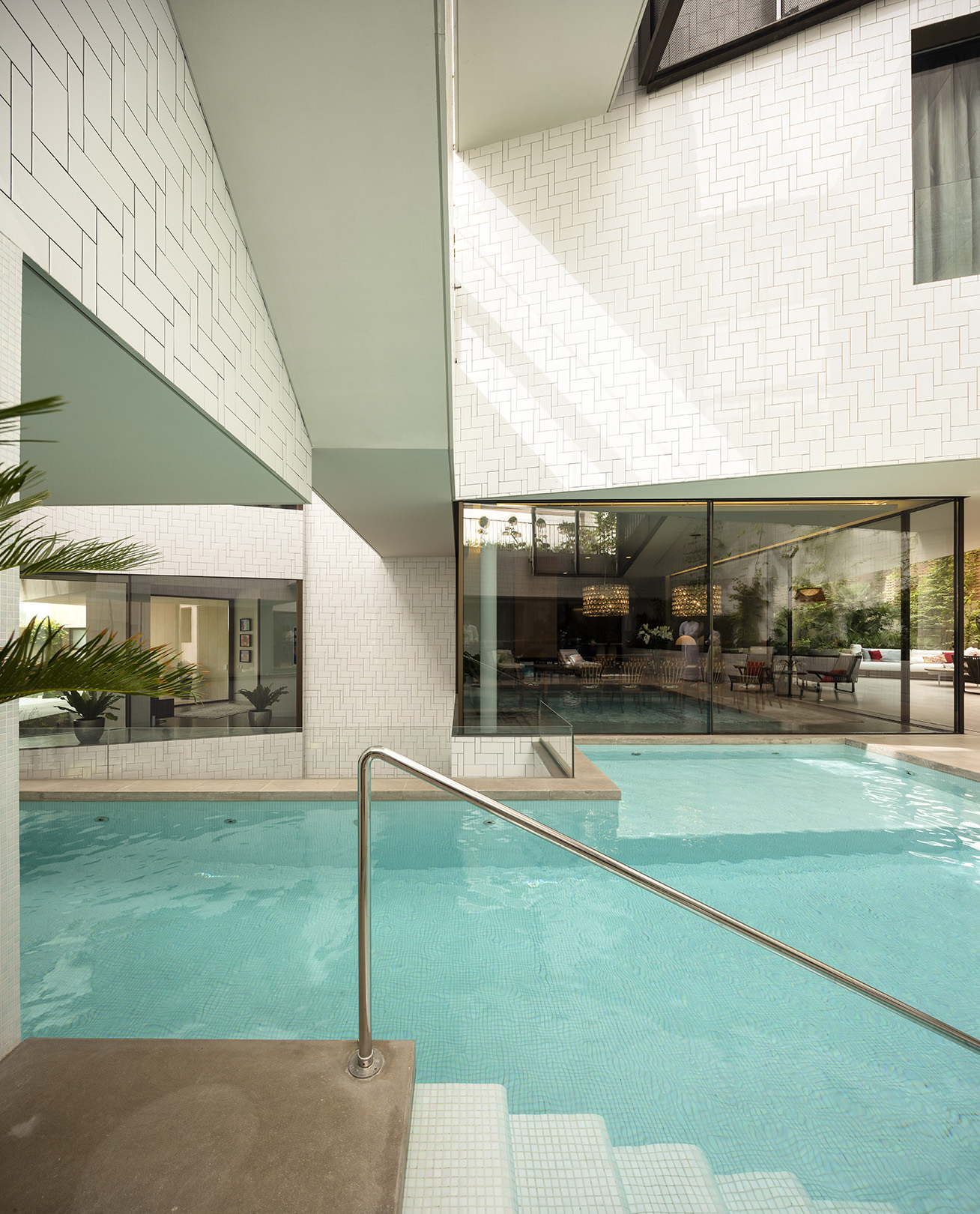 A Harmonious Response – Three Gardens House by AGi Architects