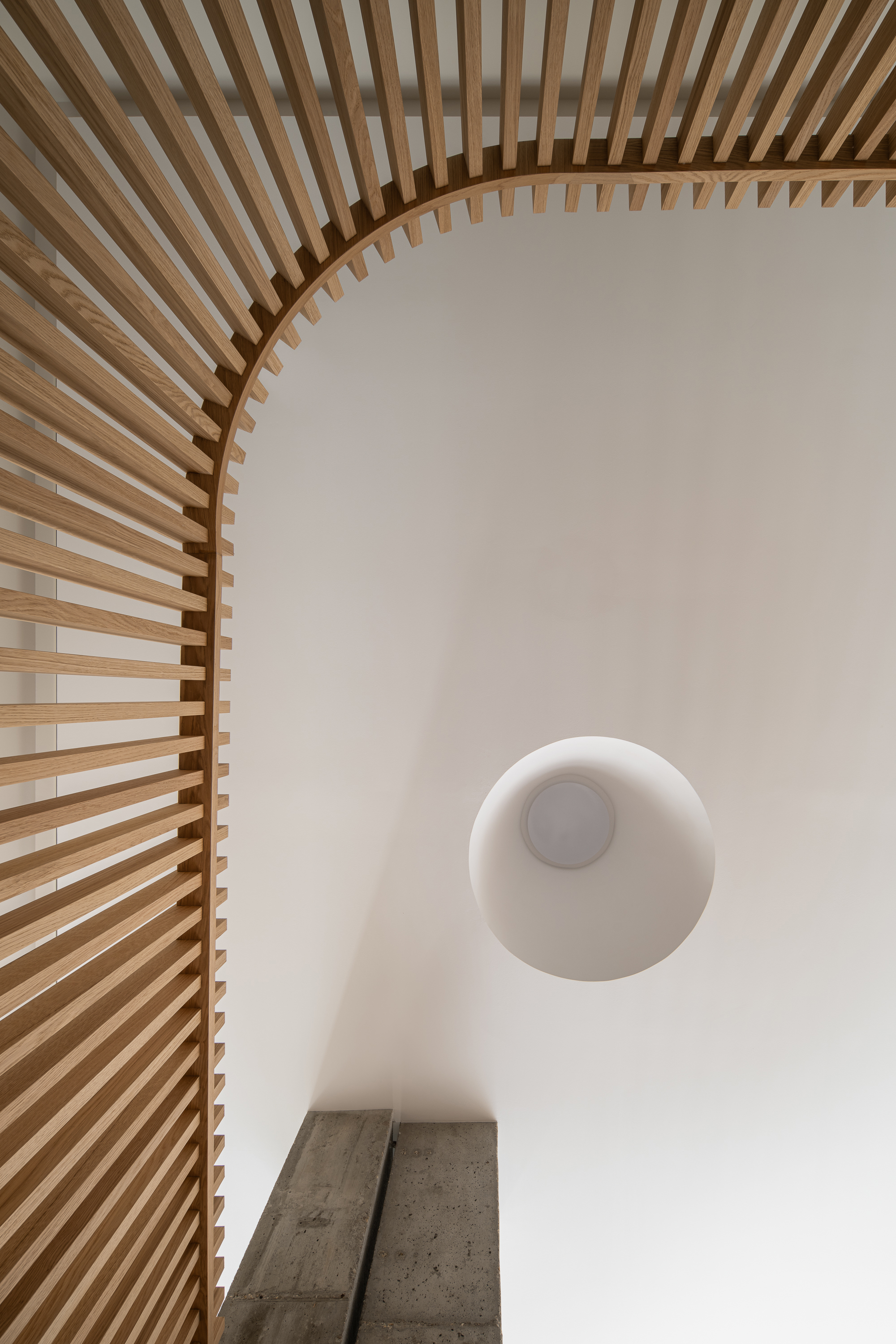 Transforming Space and Experience – Clínica Dental Jalón by Murillo y Hernández Arquitectura