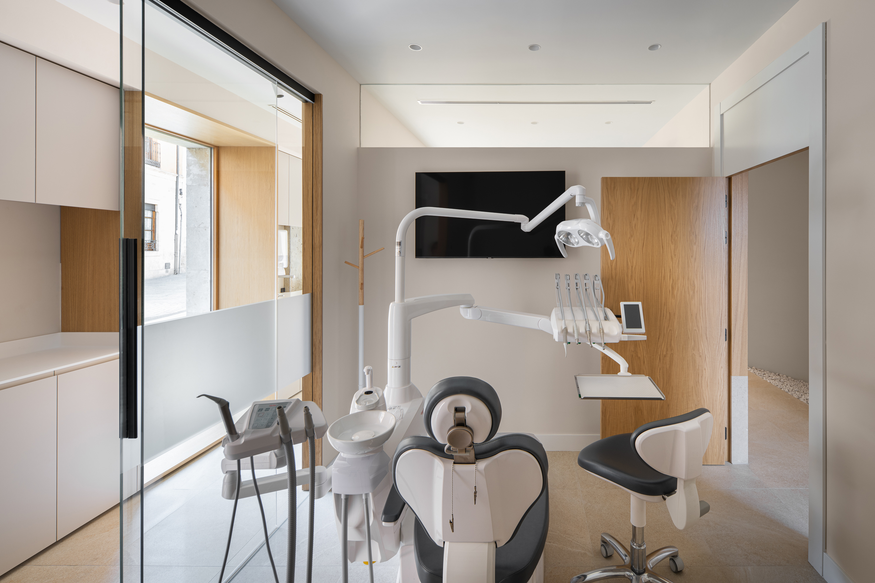 Elegance and Functionality – Clínica Dental Vega by Murillo y Hernández Arquitectura