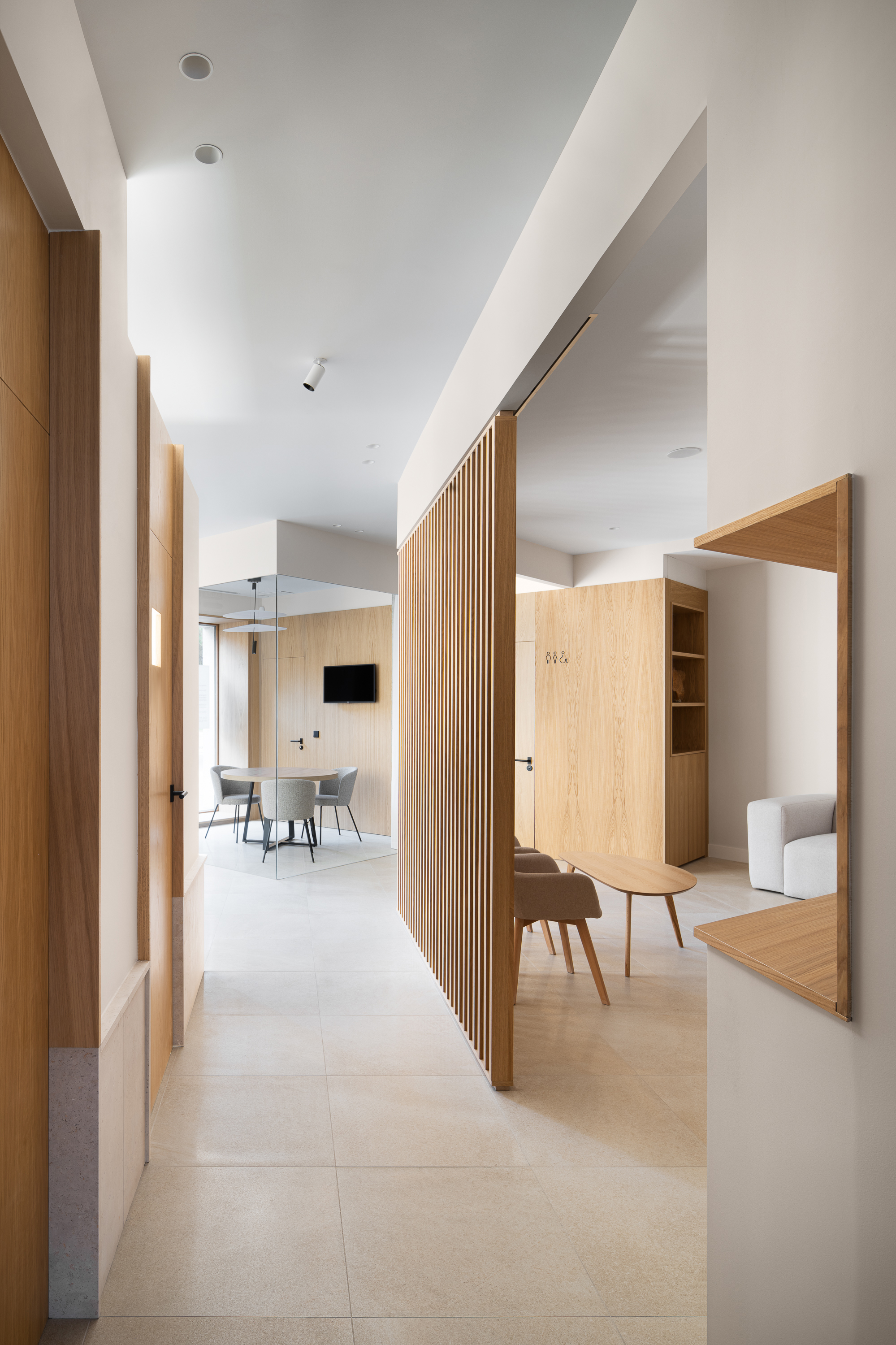 Elegance and Functionality – Clínica Dental Vega by Murillo y Hernández Arquitectura