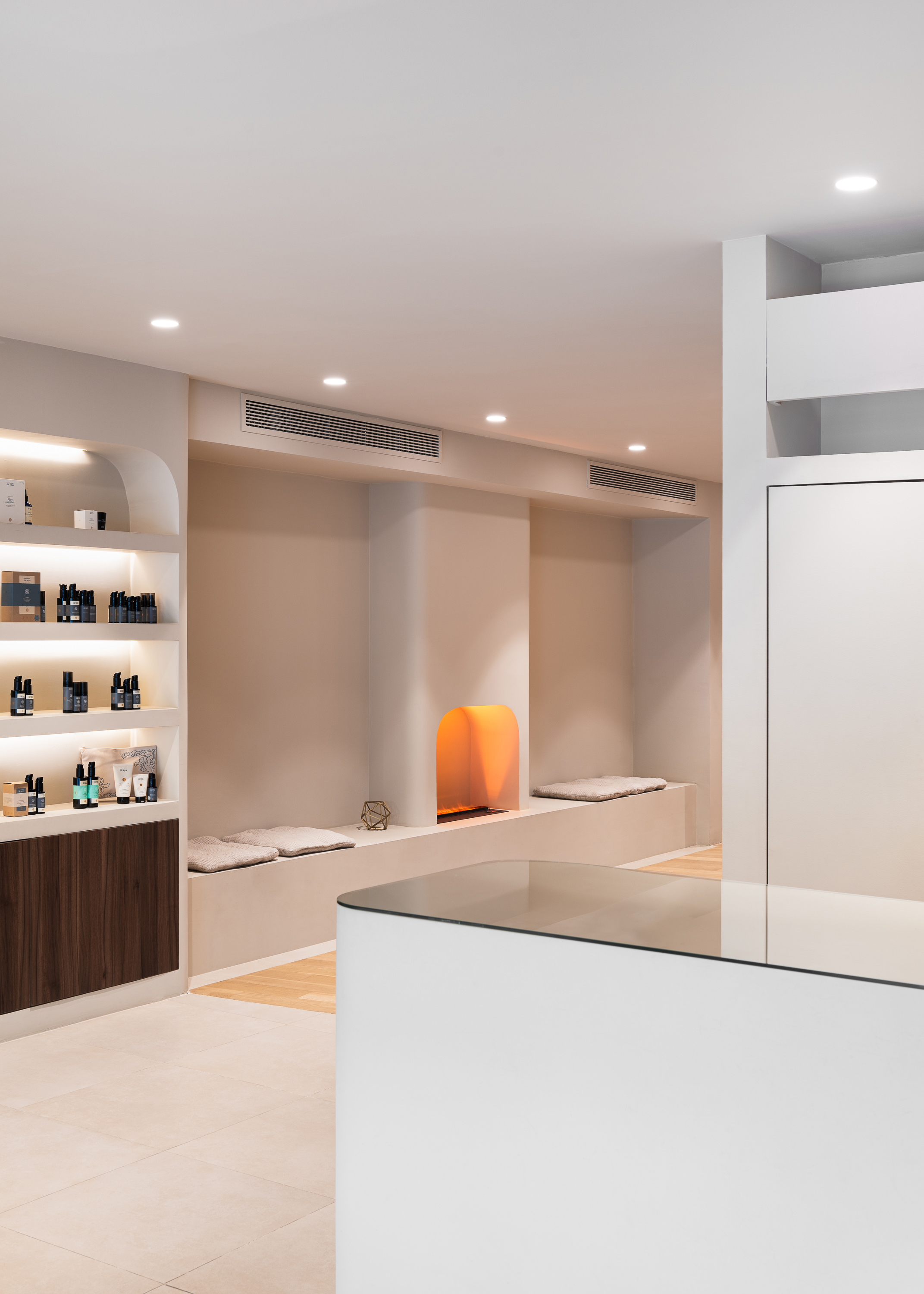 A Timeless Fusion – Salón Store Secretos del Agua Valladolid by Carolina Gual