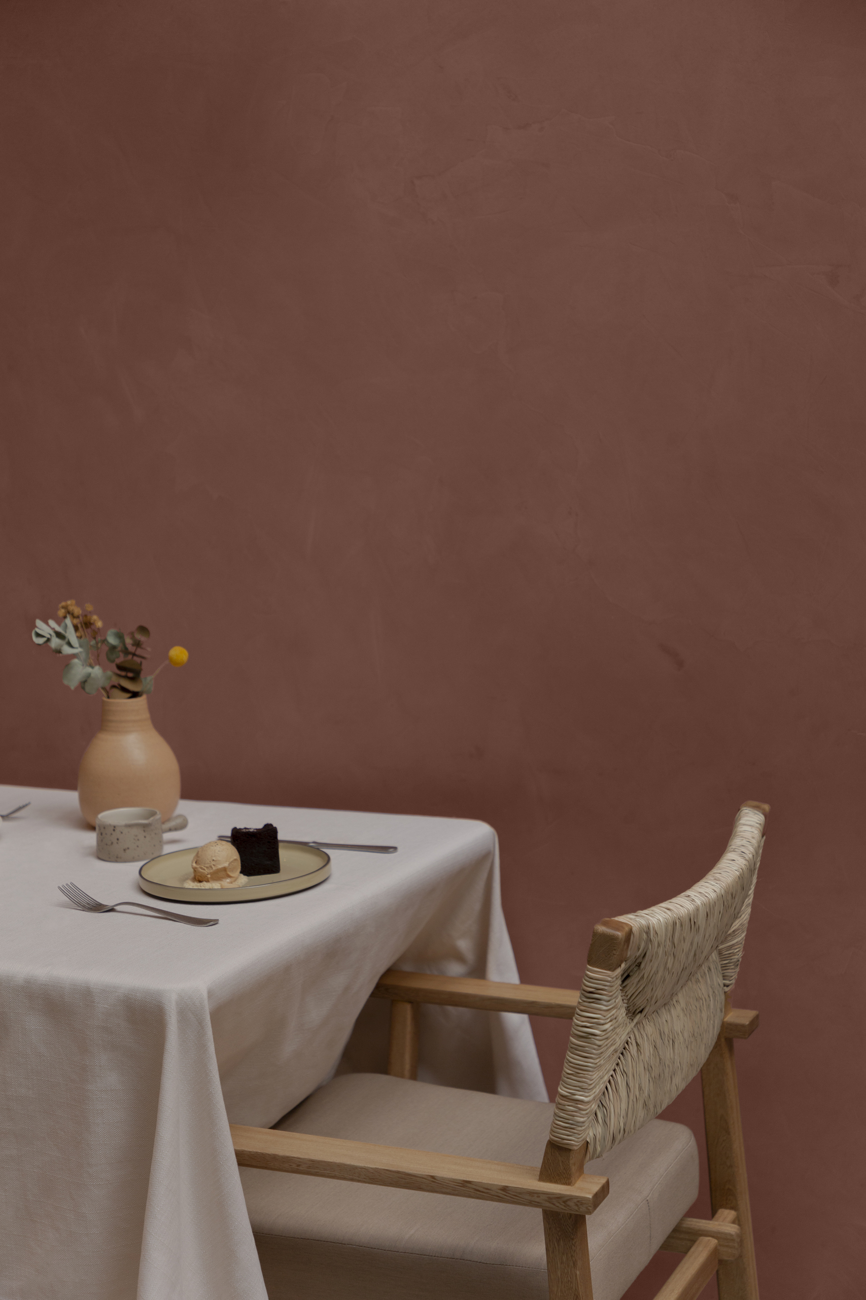 Inviting Warmth and Togetherness – Restaurante Cortile by Comitē De Proyectos