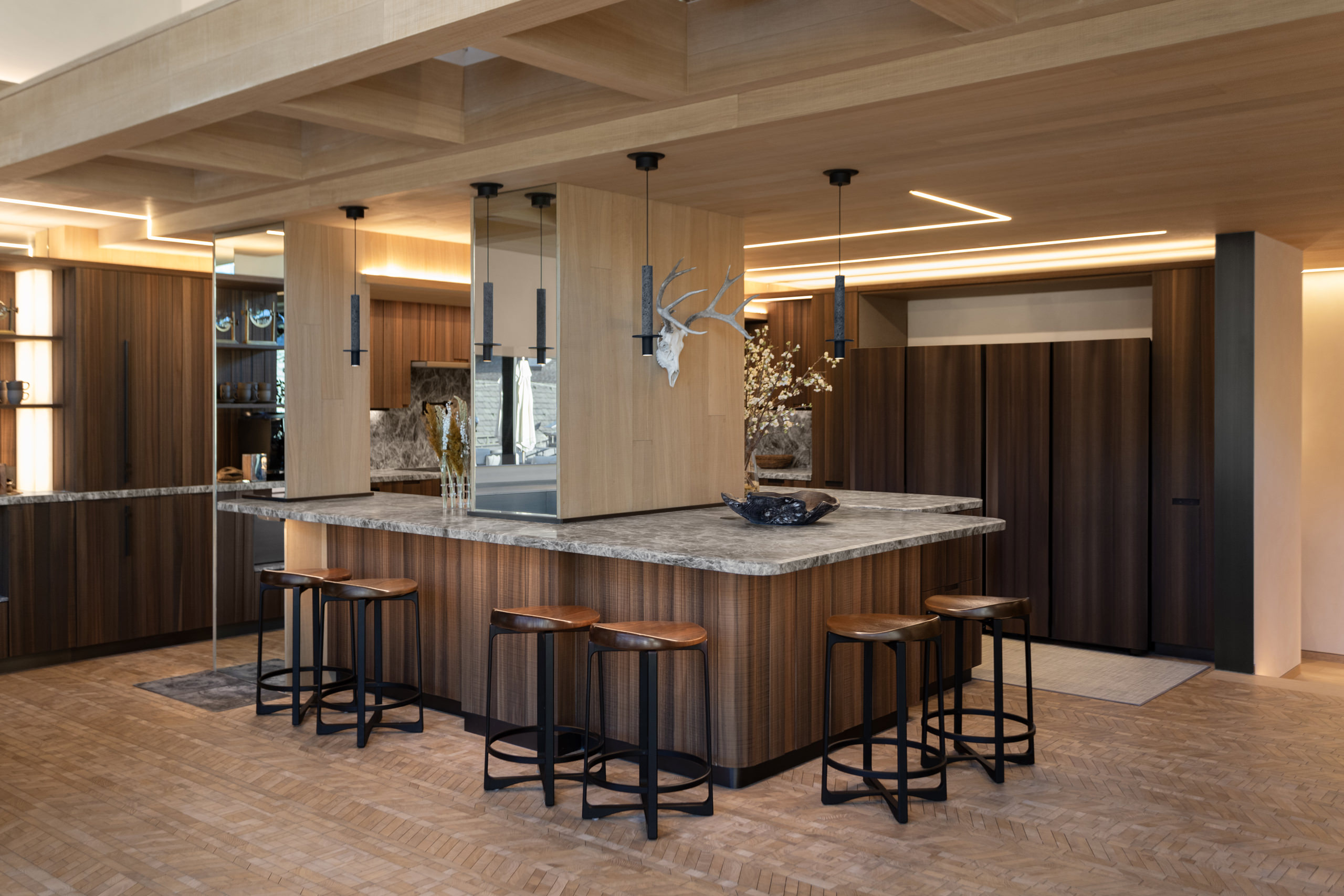 A Contemporary Retreat – Gore Suite by Simon Hamui Studio