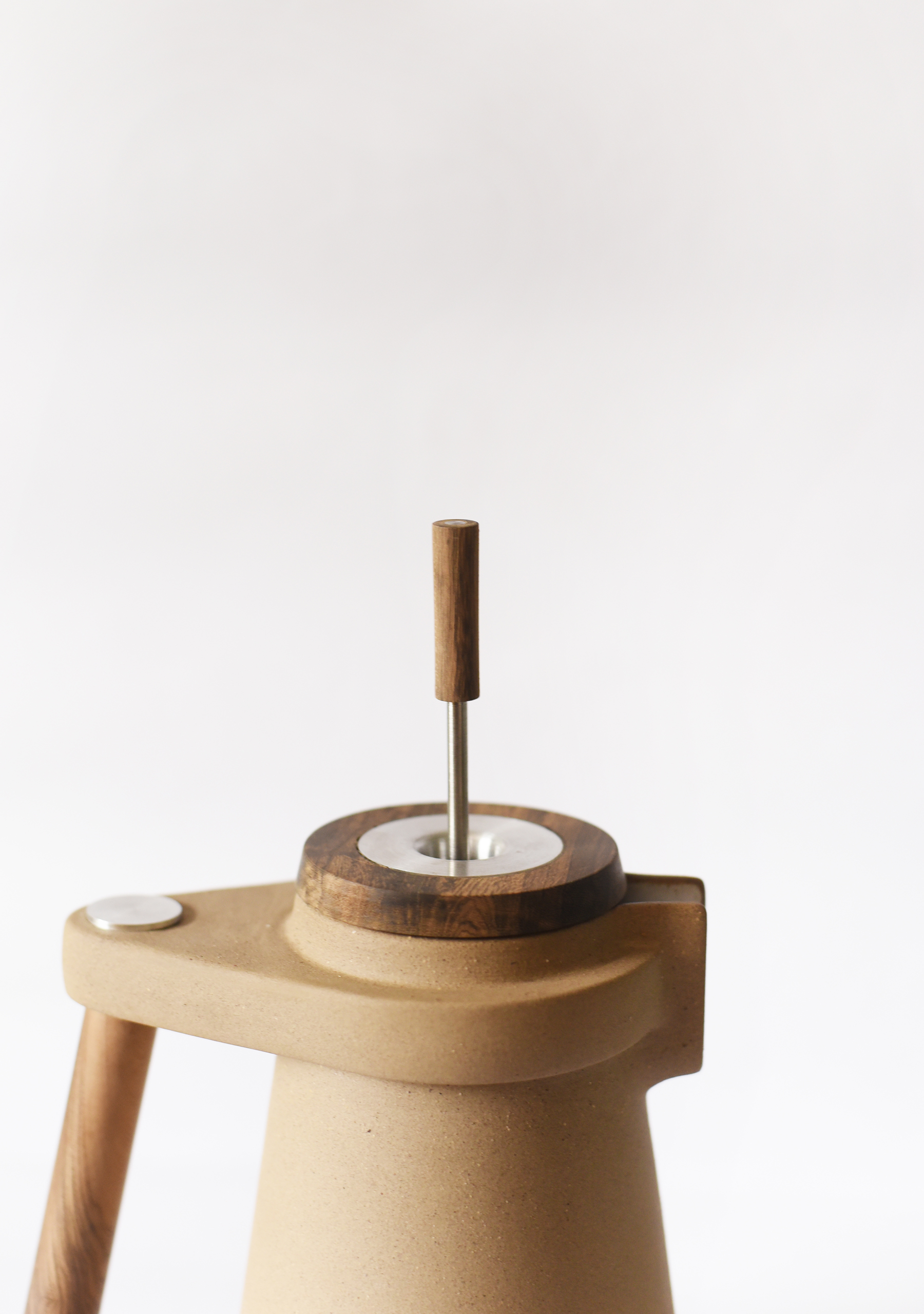 Exploring Material Mastery – The Alfa Collection by Almagre Ceramicas