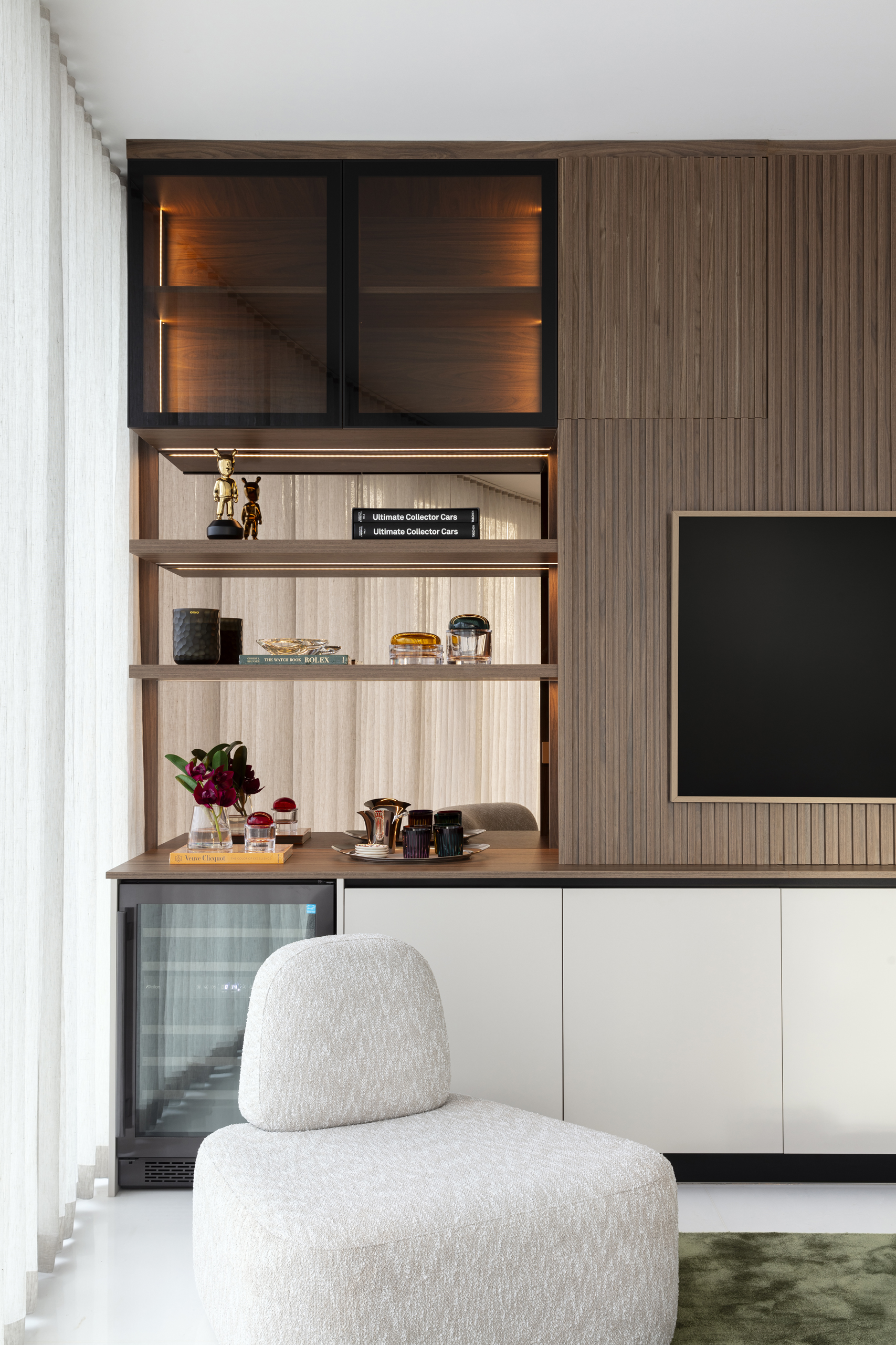 Elegance in the Sky – Aston Martin Residences by Rosario Esperante