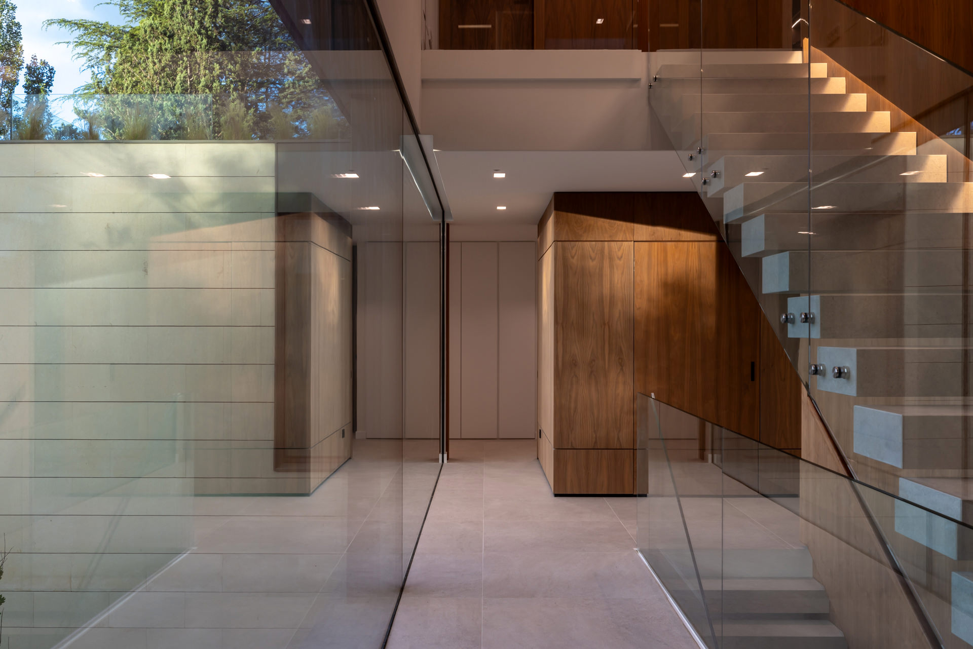 Purity and Warmth in Balance – Casa VCH by FH2L Arquitectos