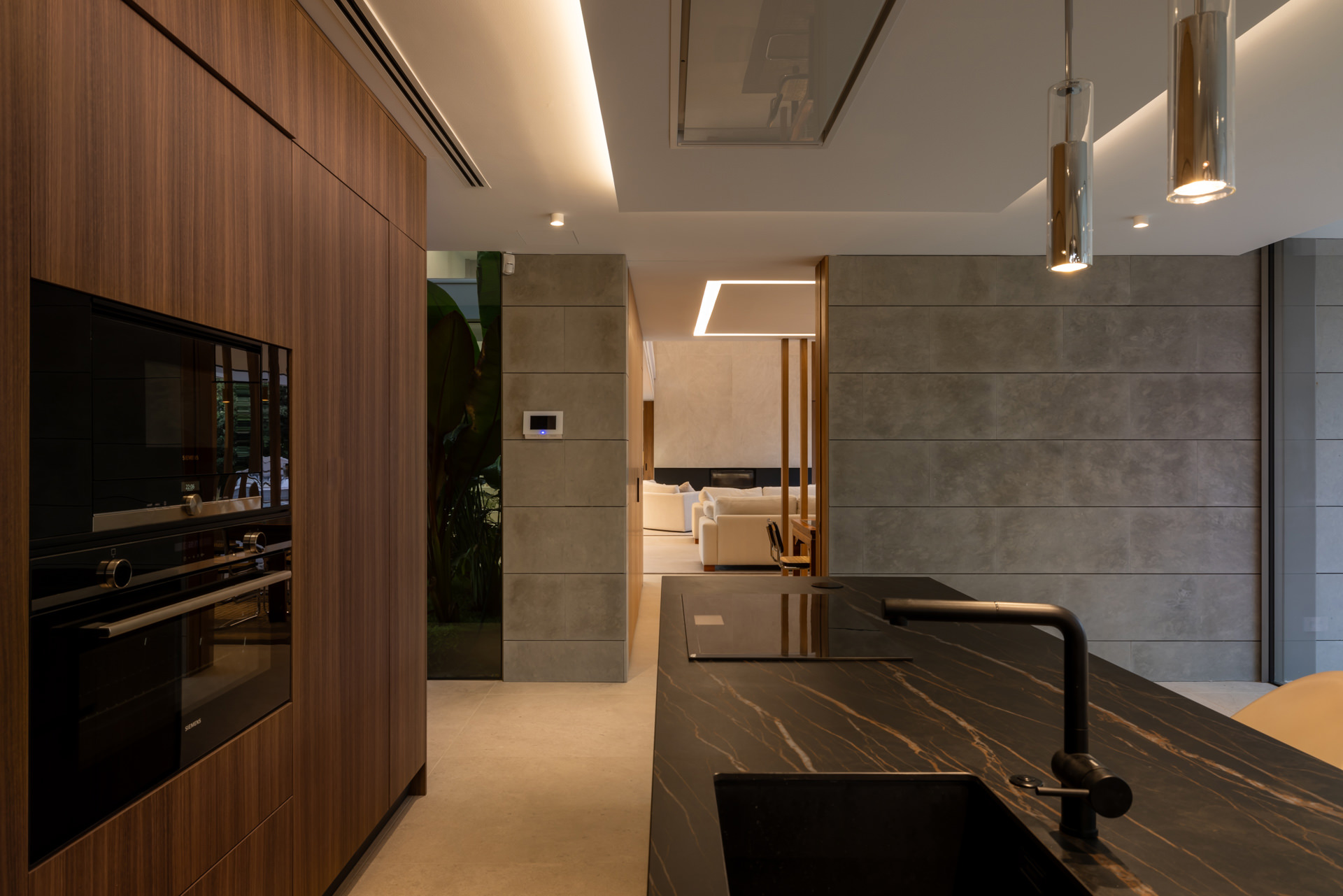 Purity and Warmth in Balance – Casa VCH by FH2L Arquitectos