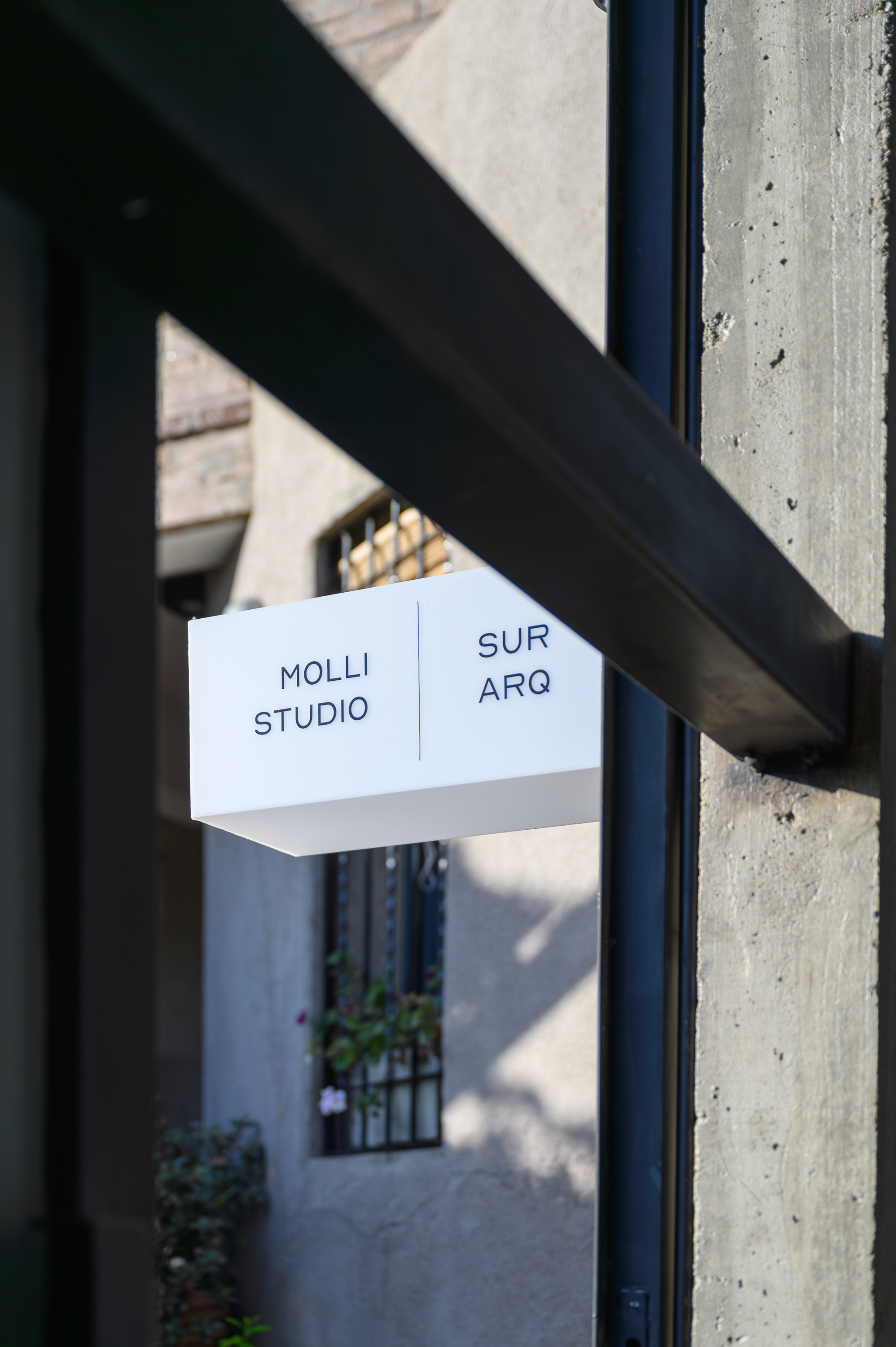 Challenging Conventions – Estudio Molli I Sur by Sur Arquitectura