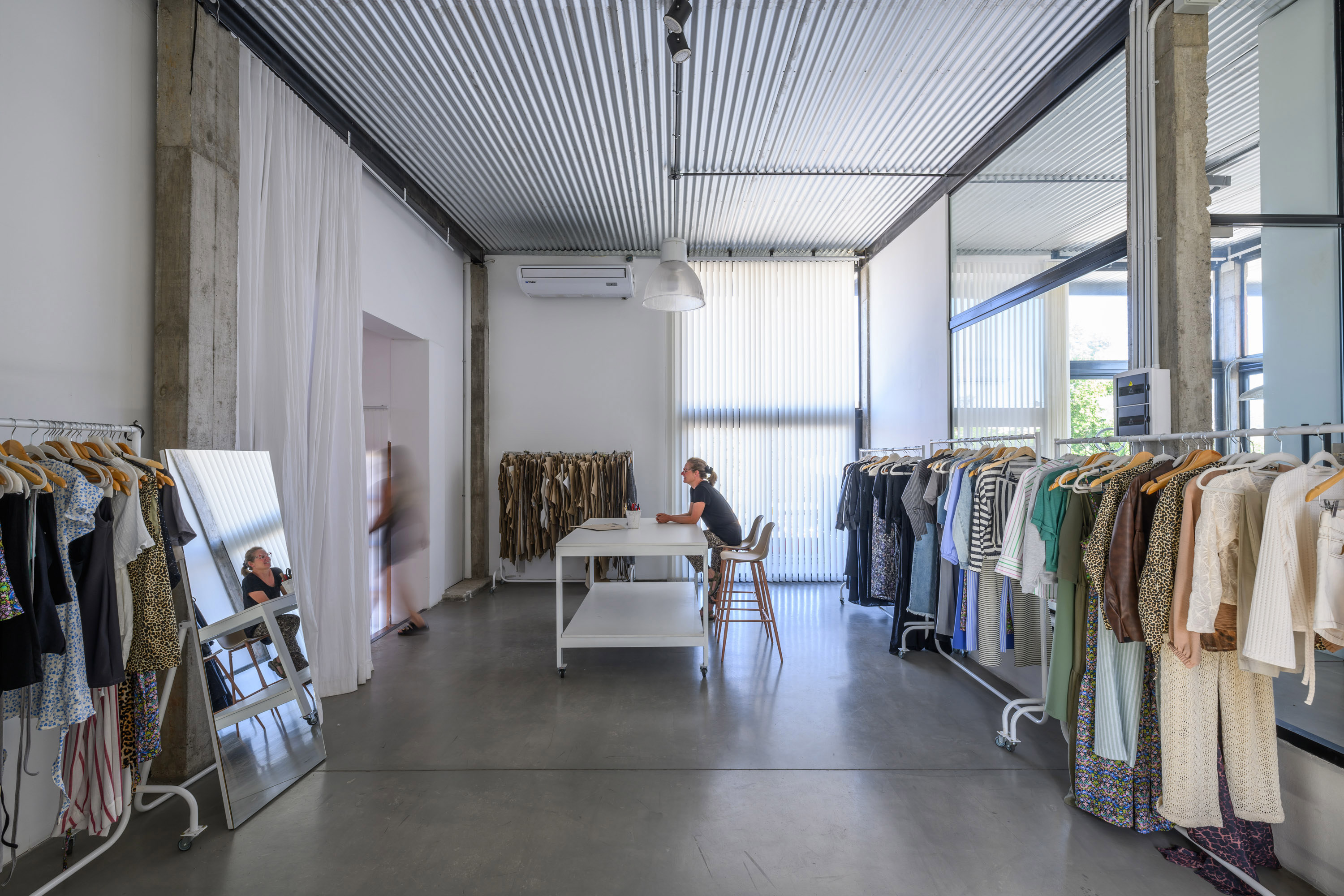 Challenging Conventions – Estudio Molli I Sur by Sur Arquitectura