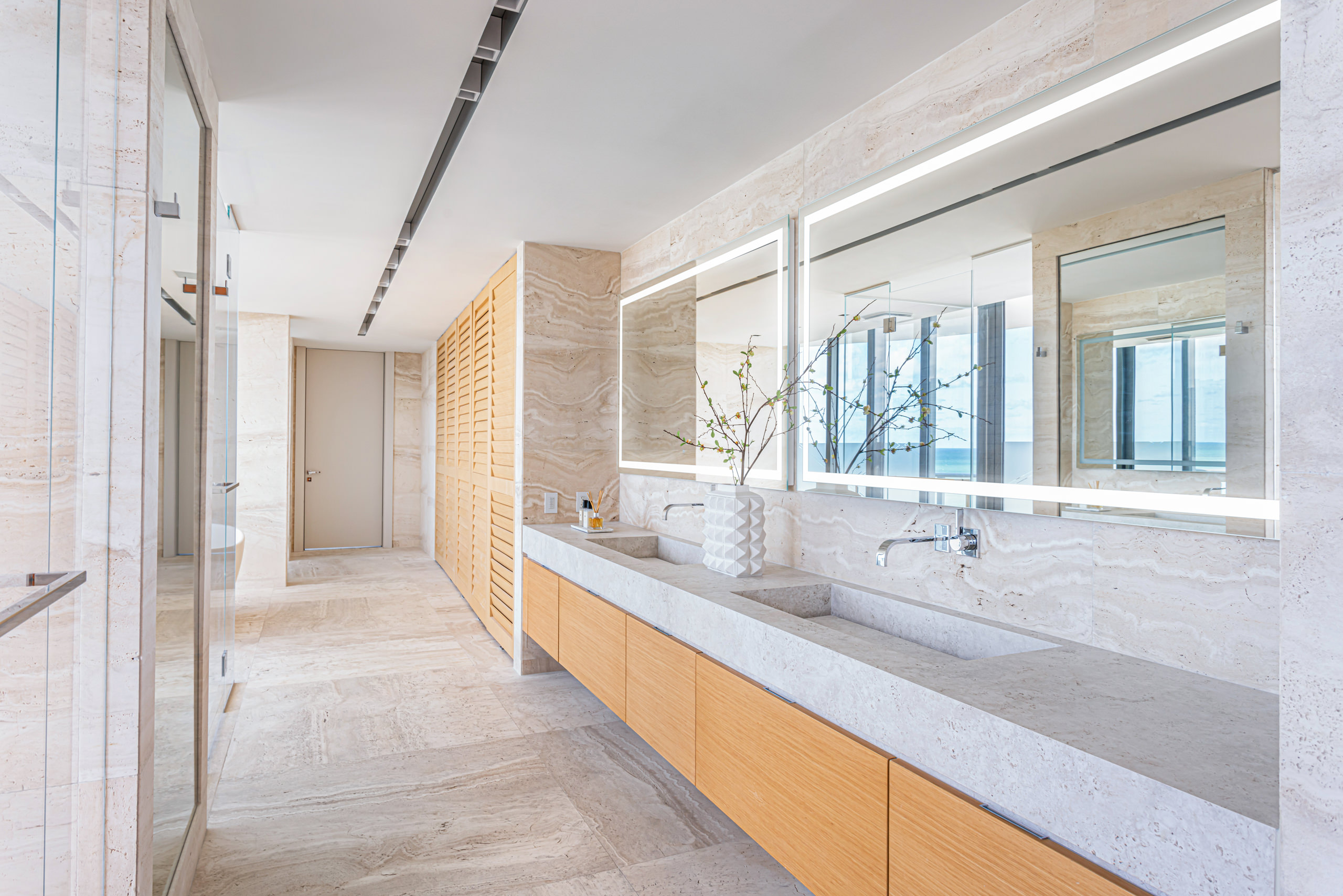 Golden Beach Luxury – Hidden Gem by FL Interiors Design Studio