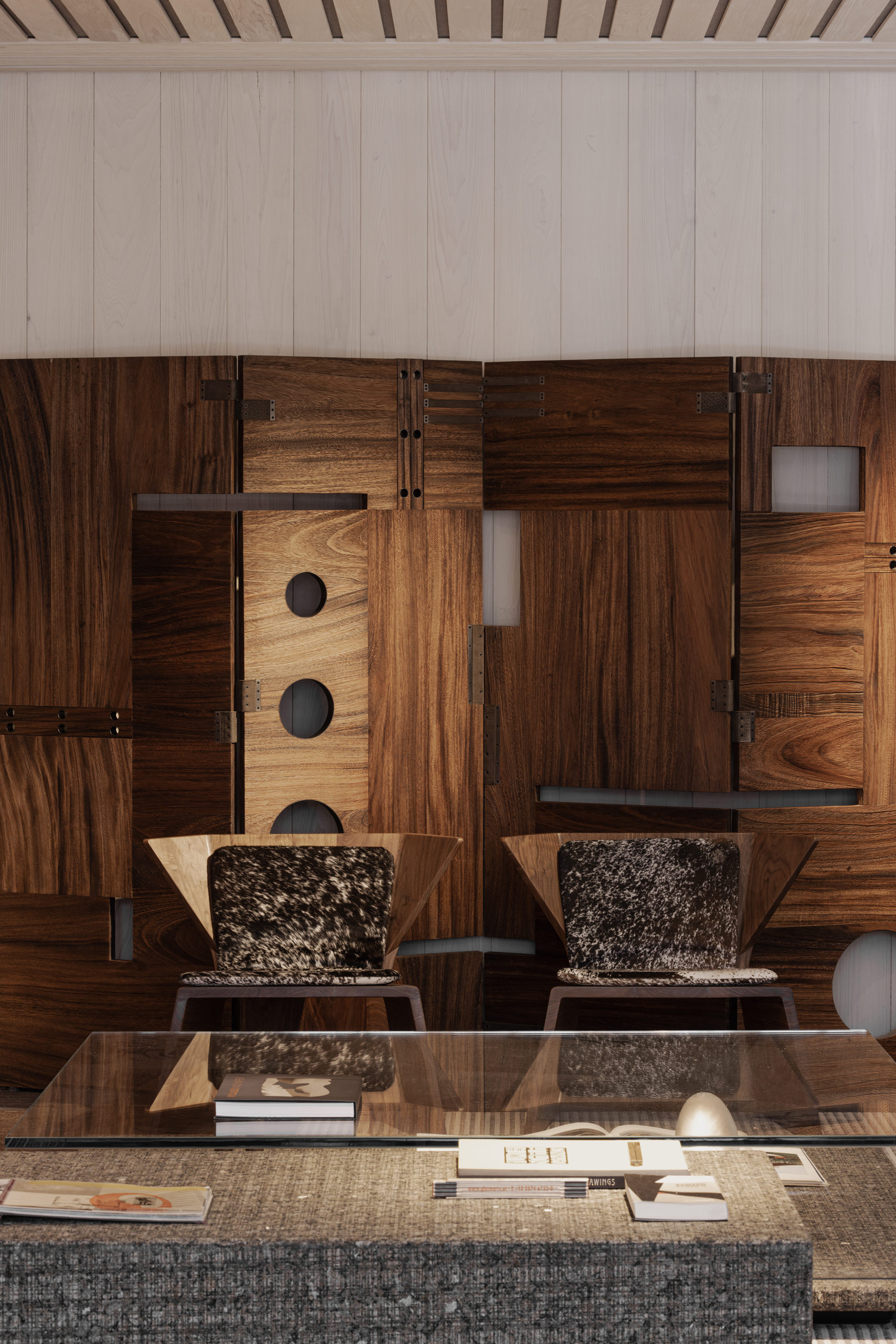 A Dialogue of Textures – Simon Hamui Space by Simon Hamui Studio