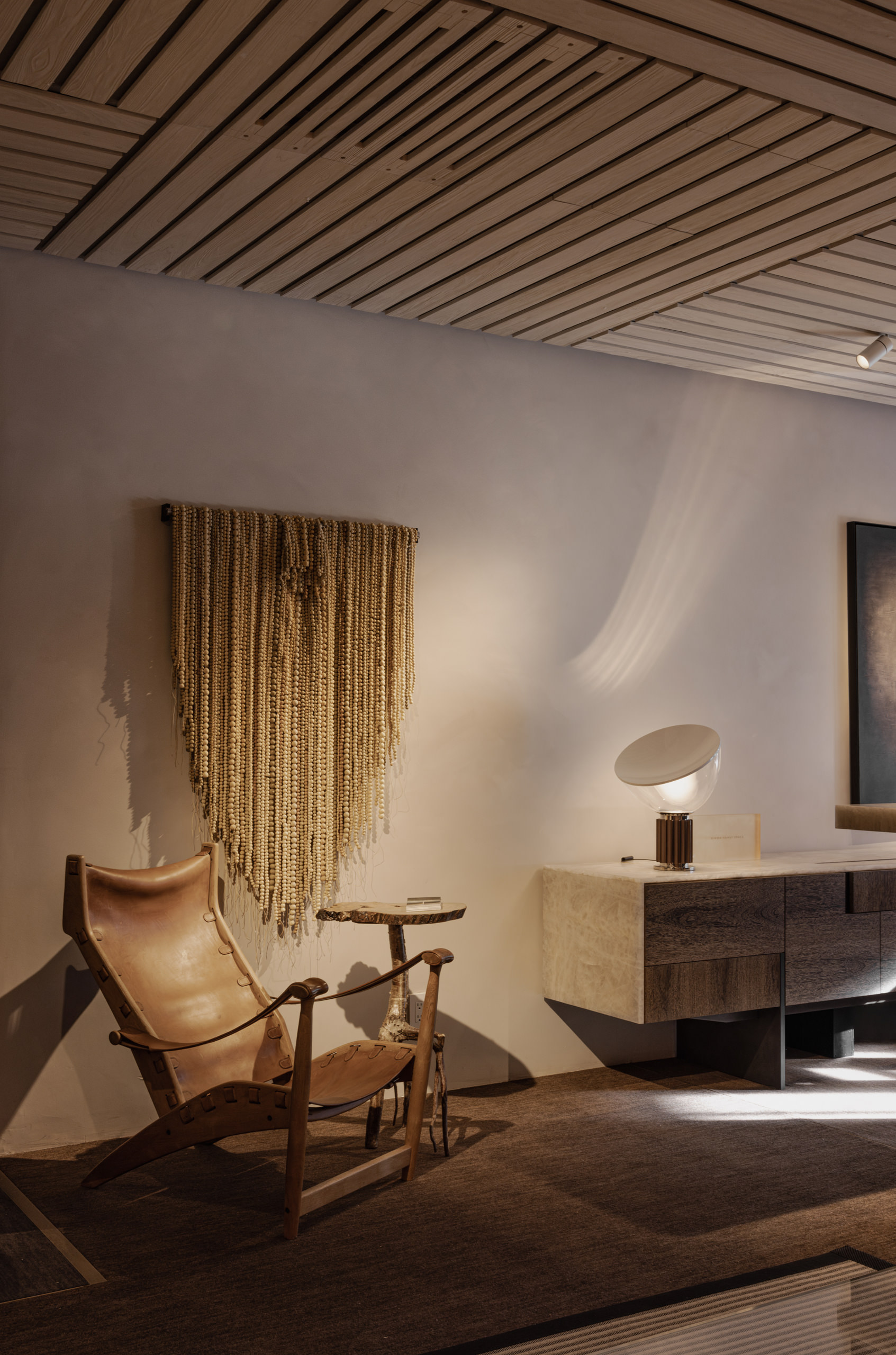 A Dialogue of Textures – Simon Hamui Space by Simon Hamui Studio