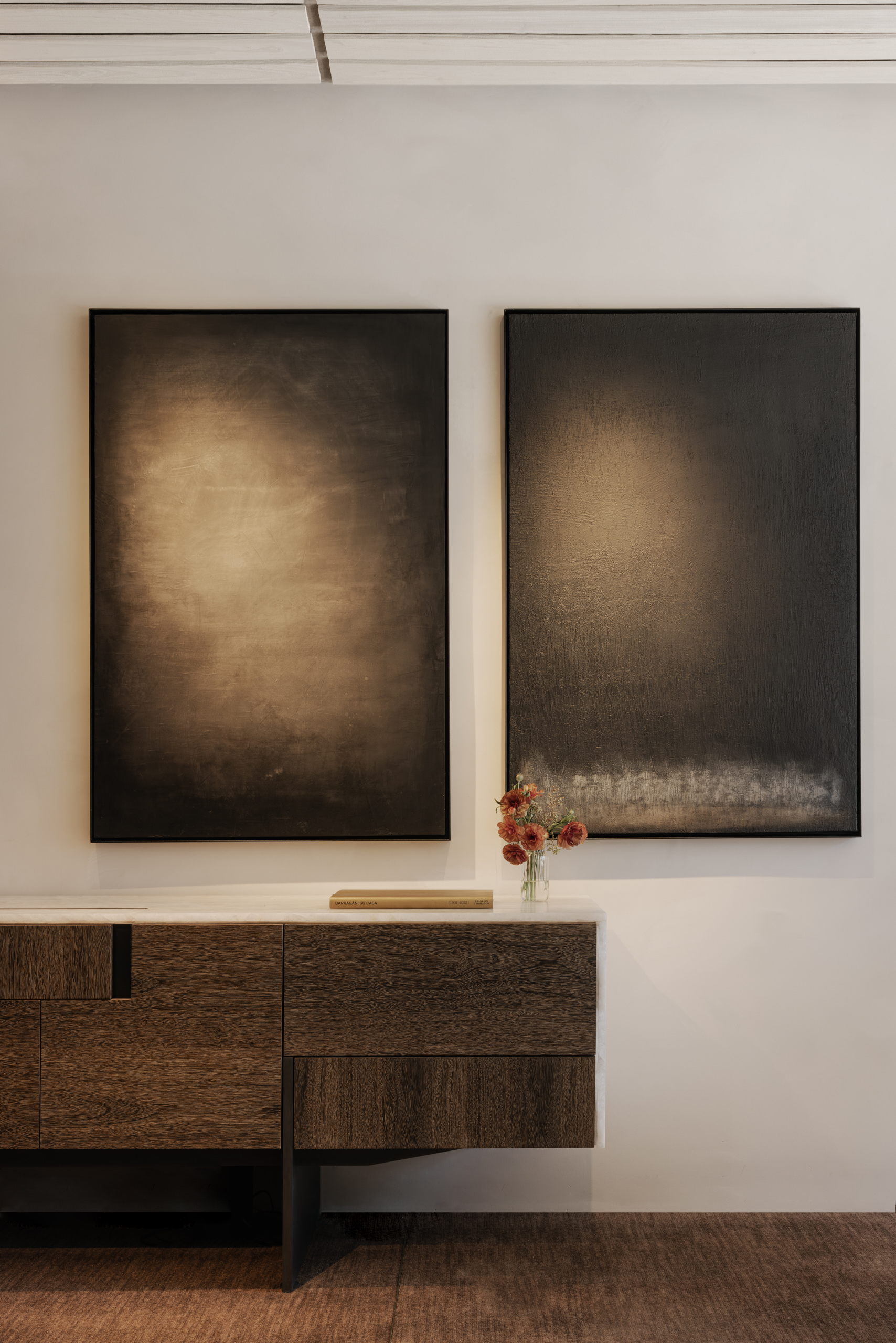 A Dialogue of Textures – Simon Hamui Space by Simon Hamui Studio