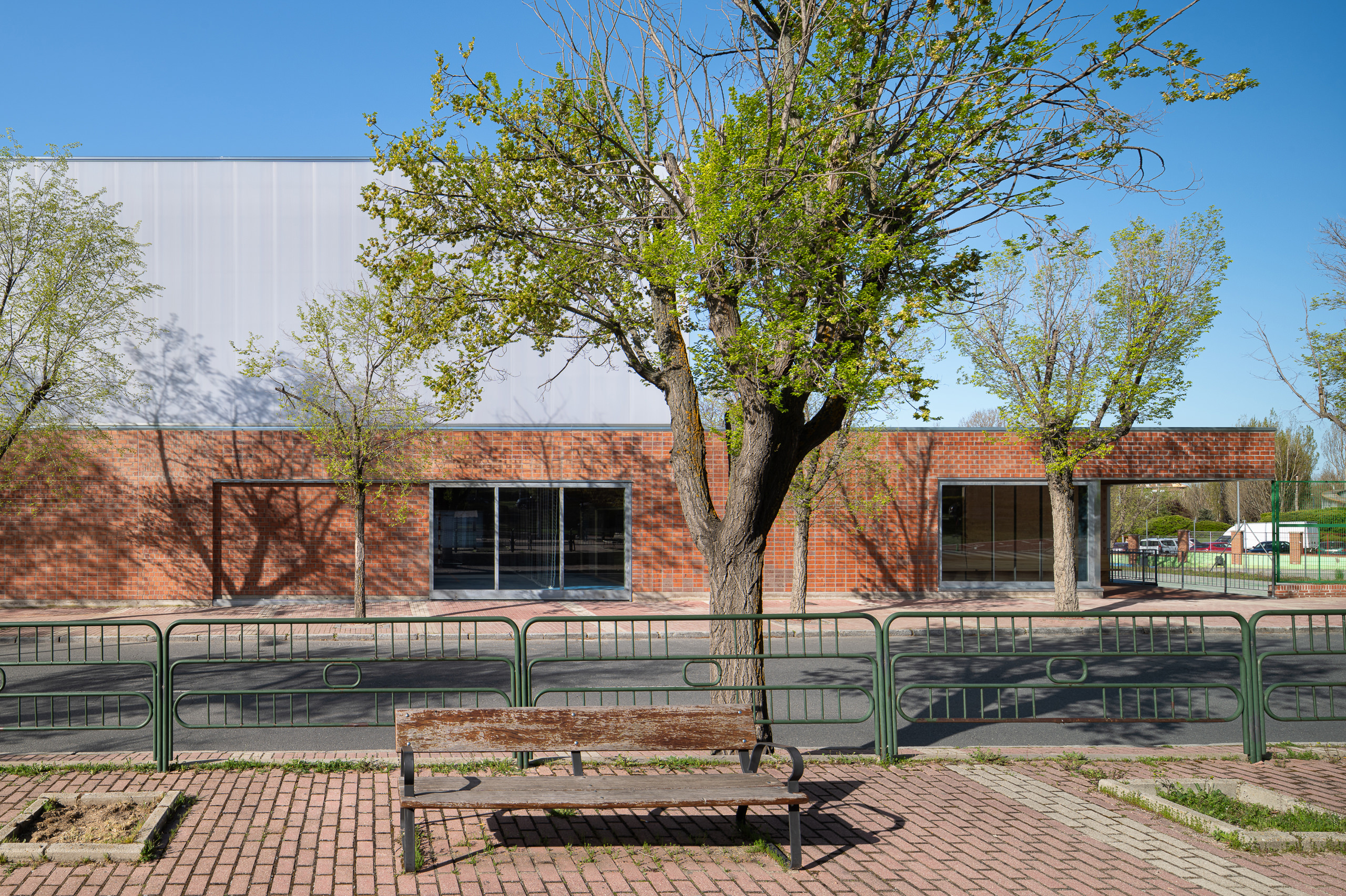 Dialogue in Brick – Pabellon Polideportivo Carlos Soria by ABLM Arquitectos